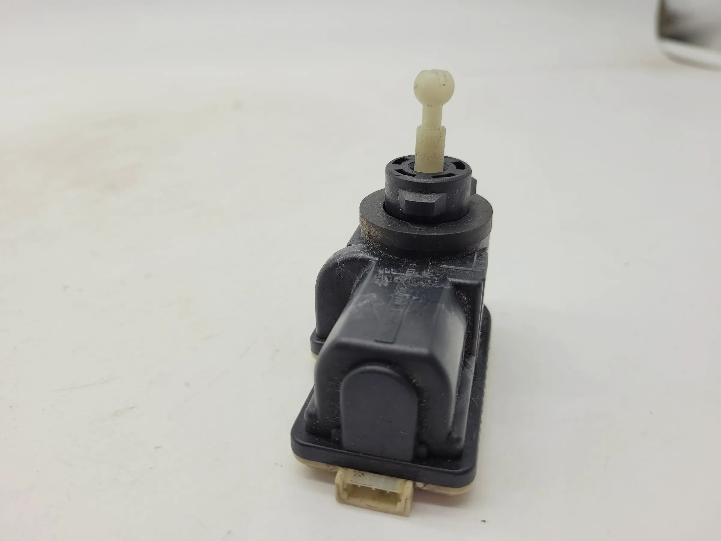 Ford Transit Kasten FA Scheinwerfer Stellmotor LWR Rechts YC1X-13K198-AA