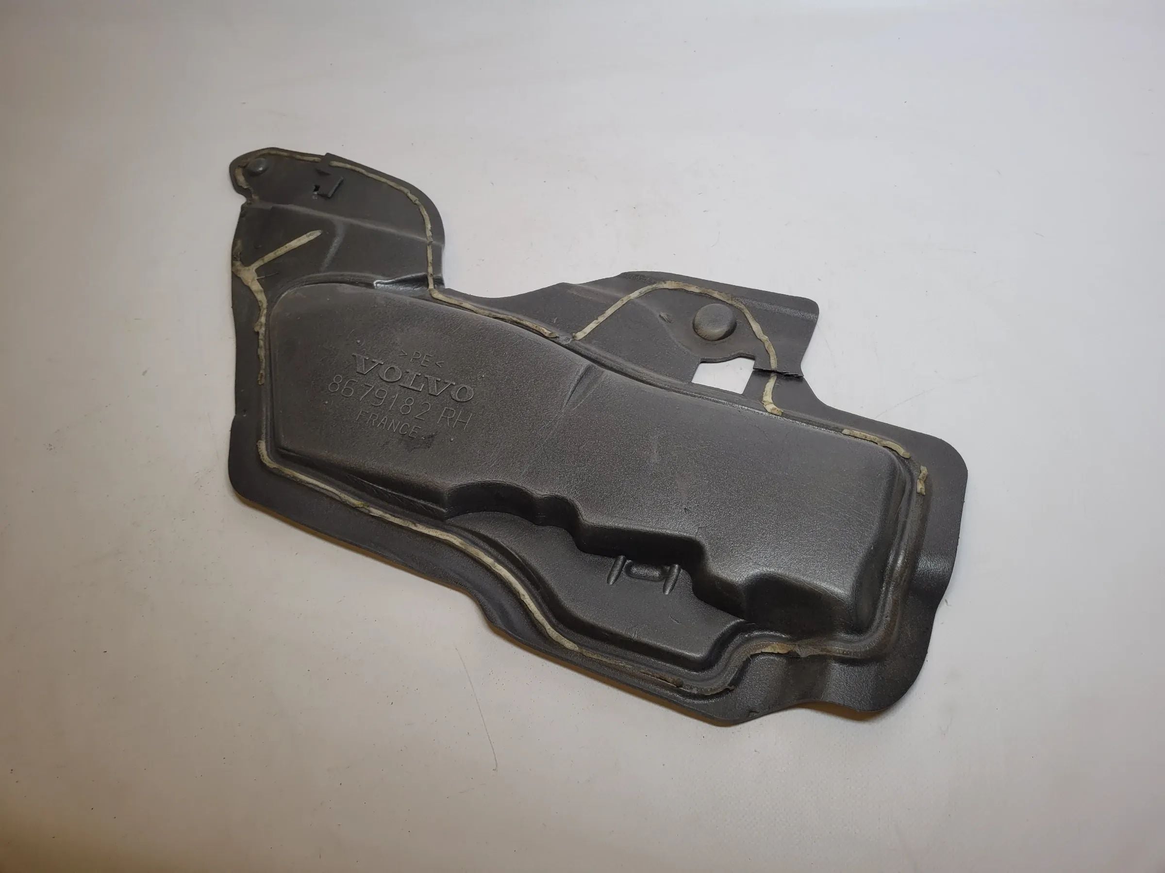 Volvo S60/V70 Schutz / Isolierung / Schaumstoff Hinten Rechts 8679182 Original