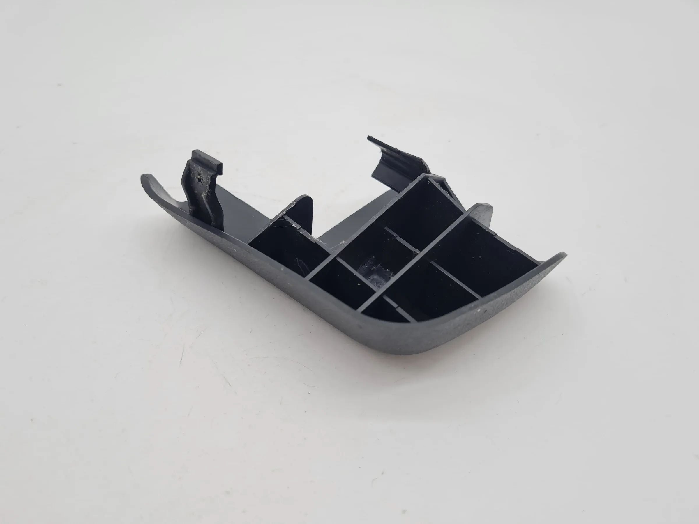 Original Audi A6 (4B2/4B4) Abdeckung Blende Sitz Vorne 4B0881348
