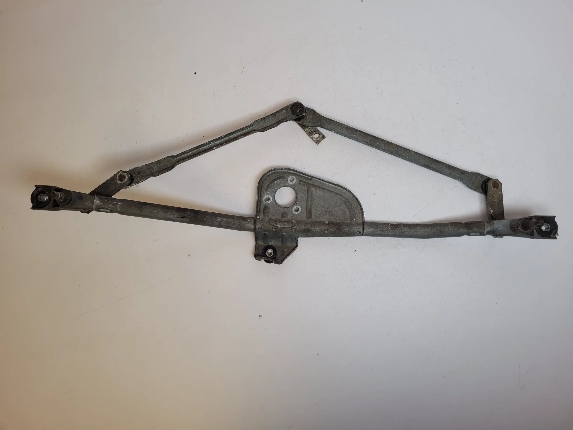 Original Audi A6 (4B2/4B4) Wischermotor Gestänge Vorne (4B1955113)