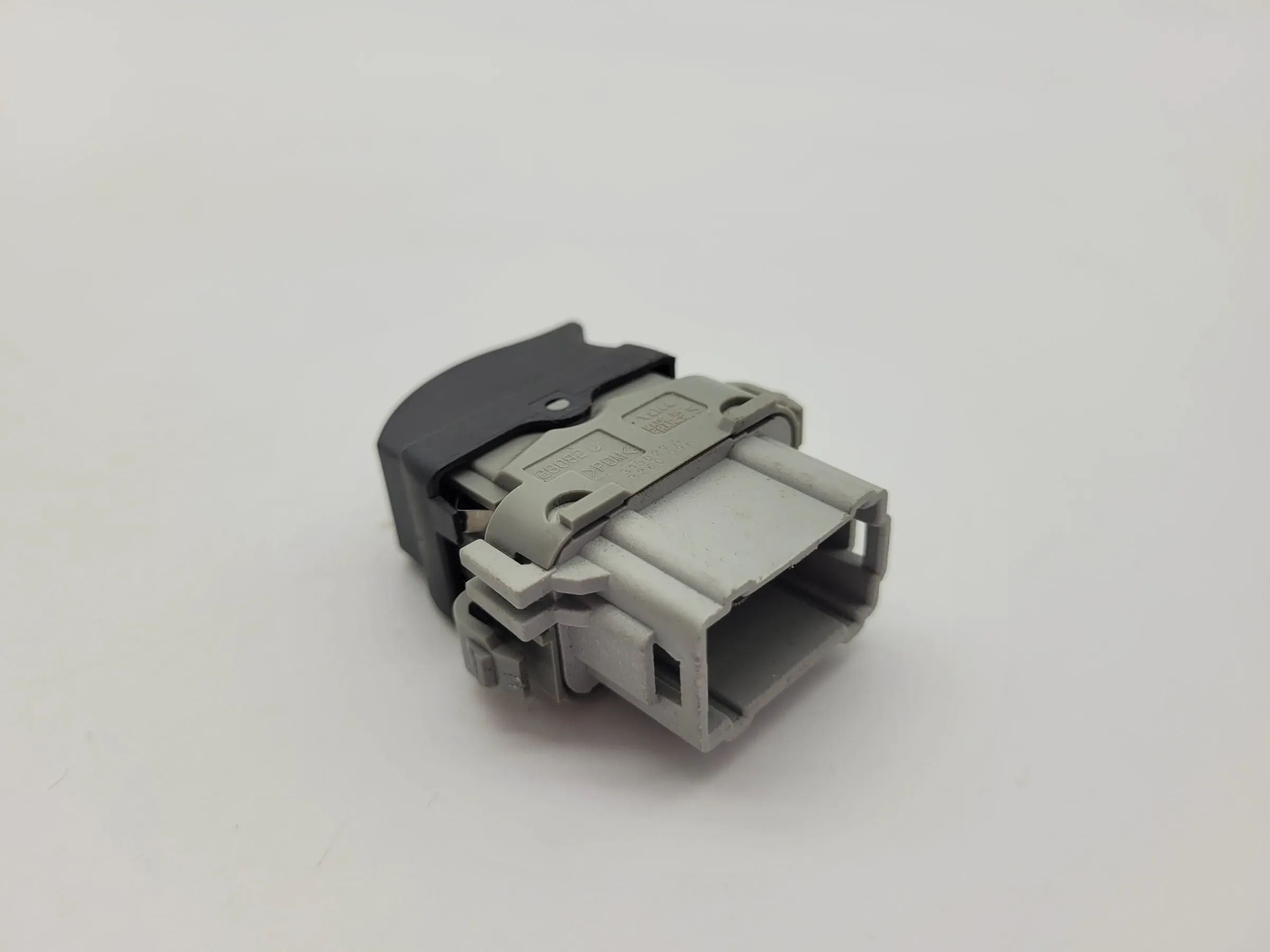 Original Renault Megane II 2 Fensterheber Schalter Taste 2808201/315027A