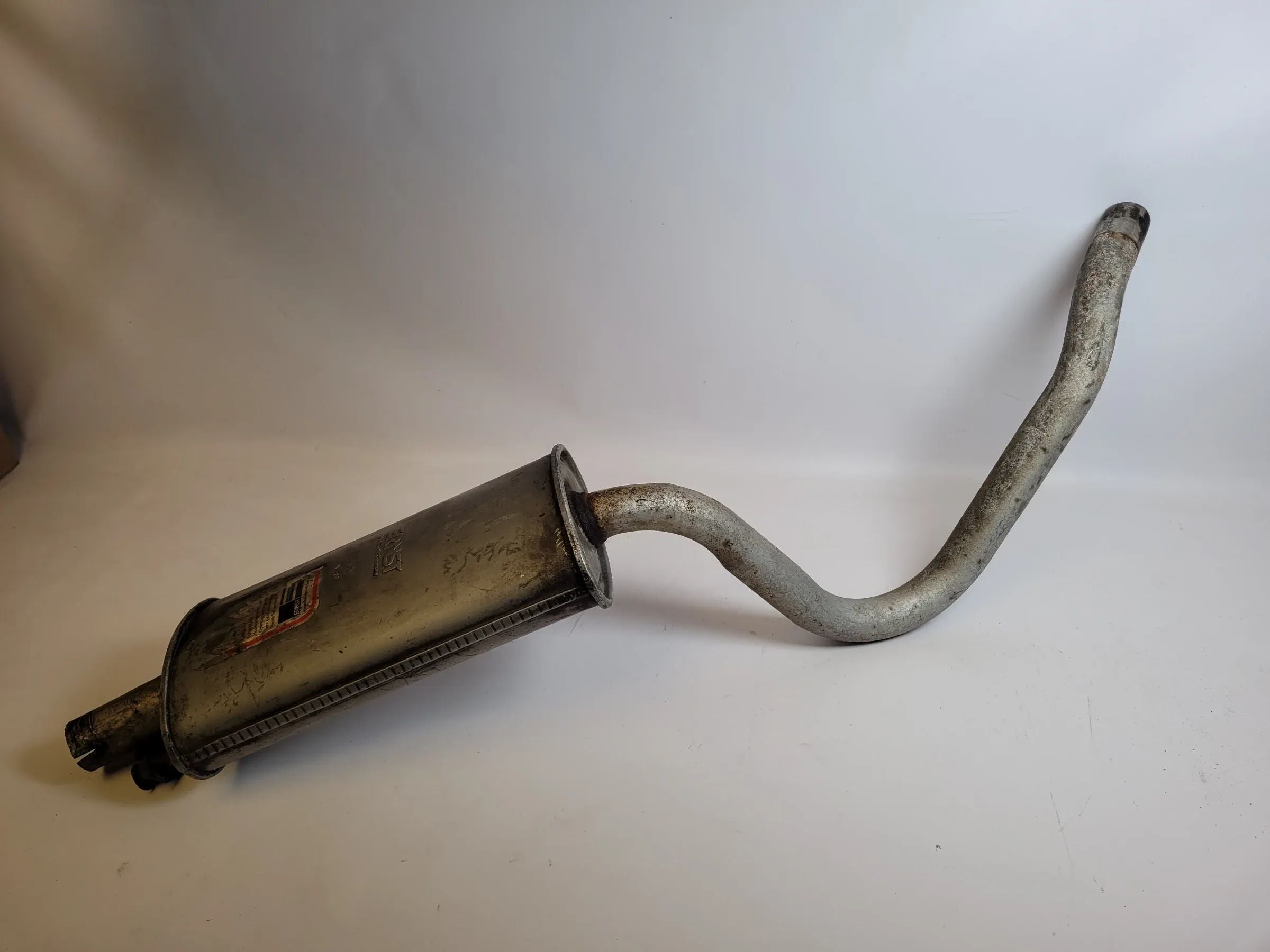 Original VW/Audi 80 B2 Auspuff Mittelschalldämpfer Endschalldämpfer D22194