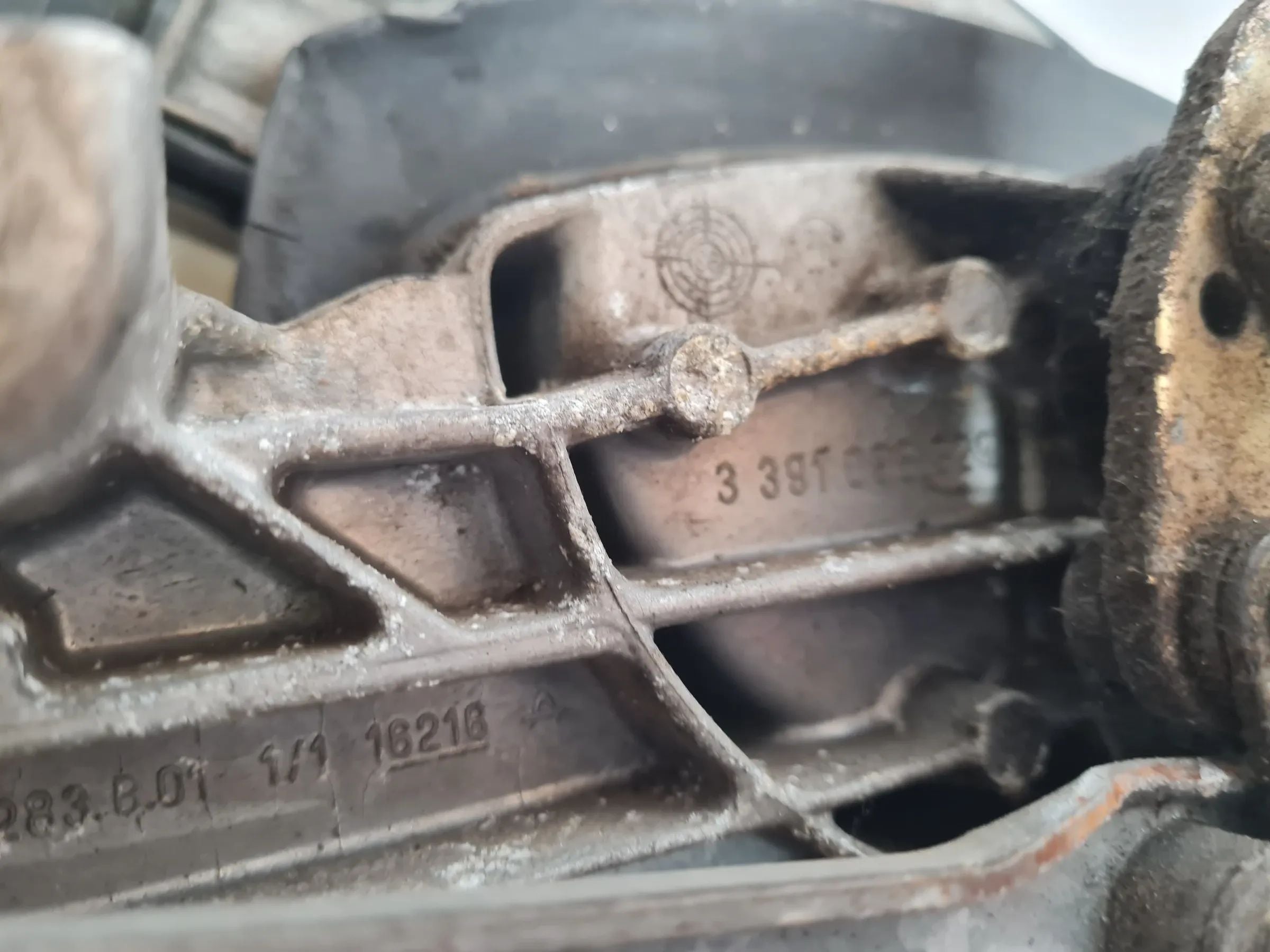 Original Mercedes-Benz E-Klasse/CLK 208/210 Wischergestänge Vorne 3391098329