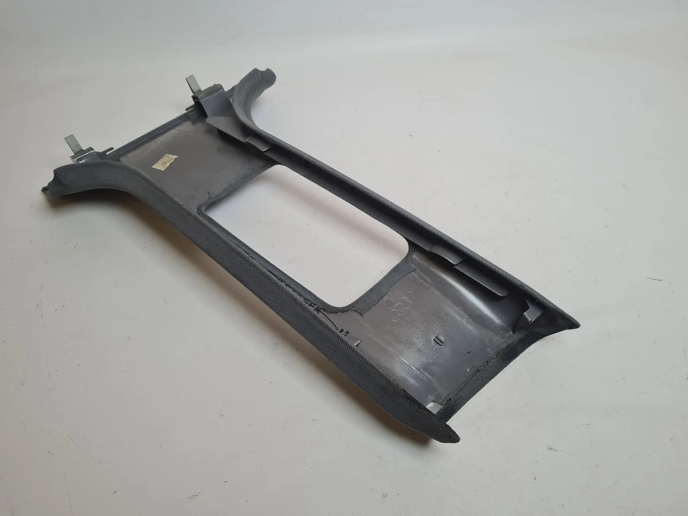 Original Audi A6 (4B2/4B4) Verkleidung B-Säule Rechts Oben Grau 4B0867244