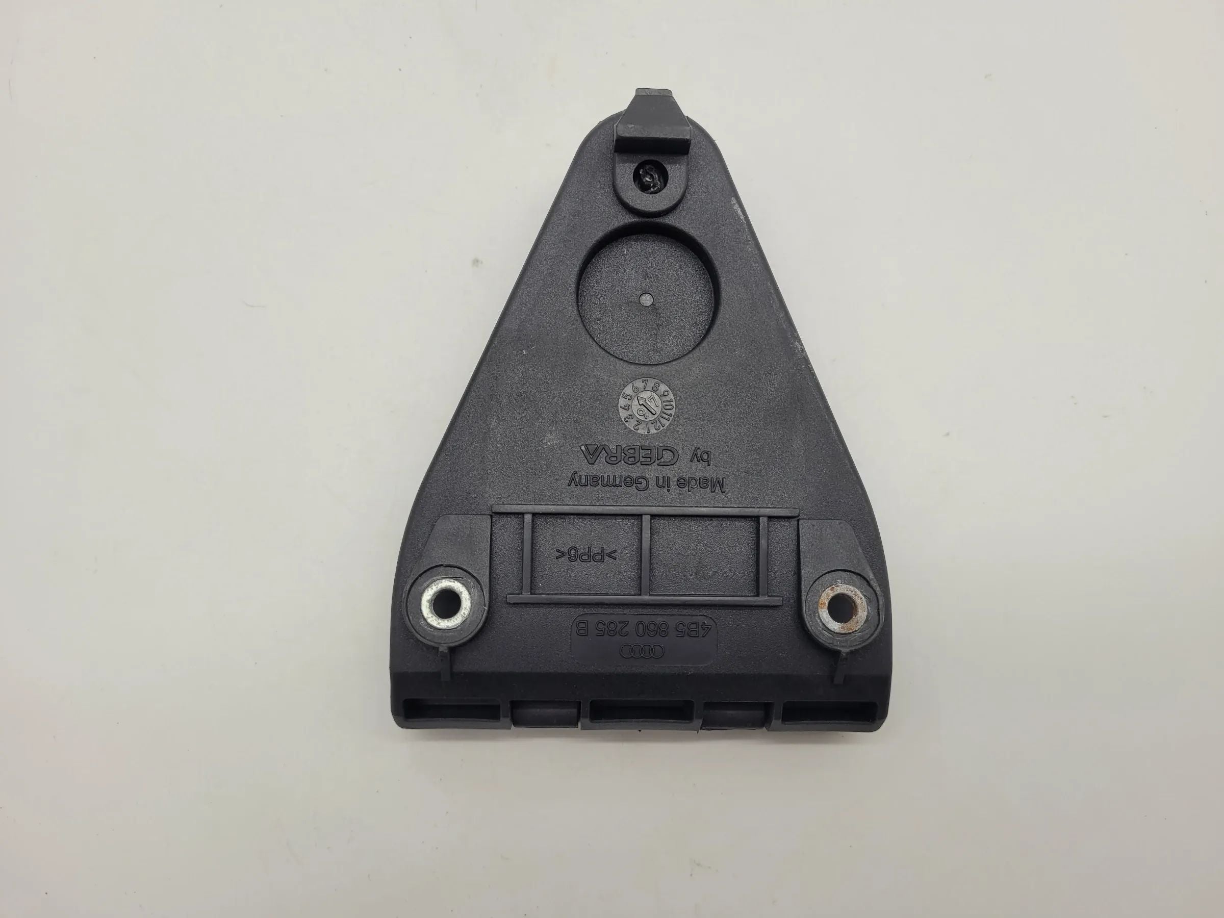 Original Audi A6 (4B2/4B4) Halterung Warndreieck 4B5860285B