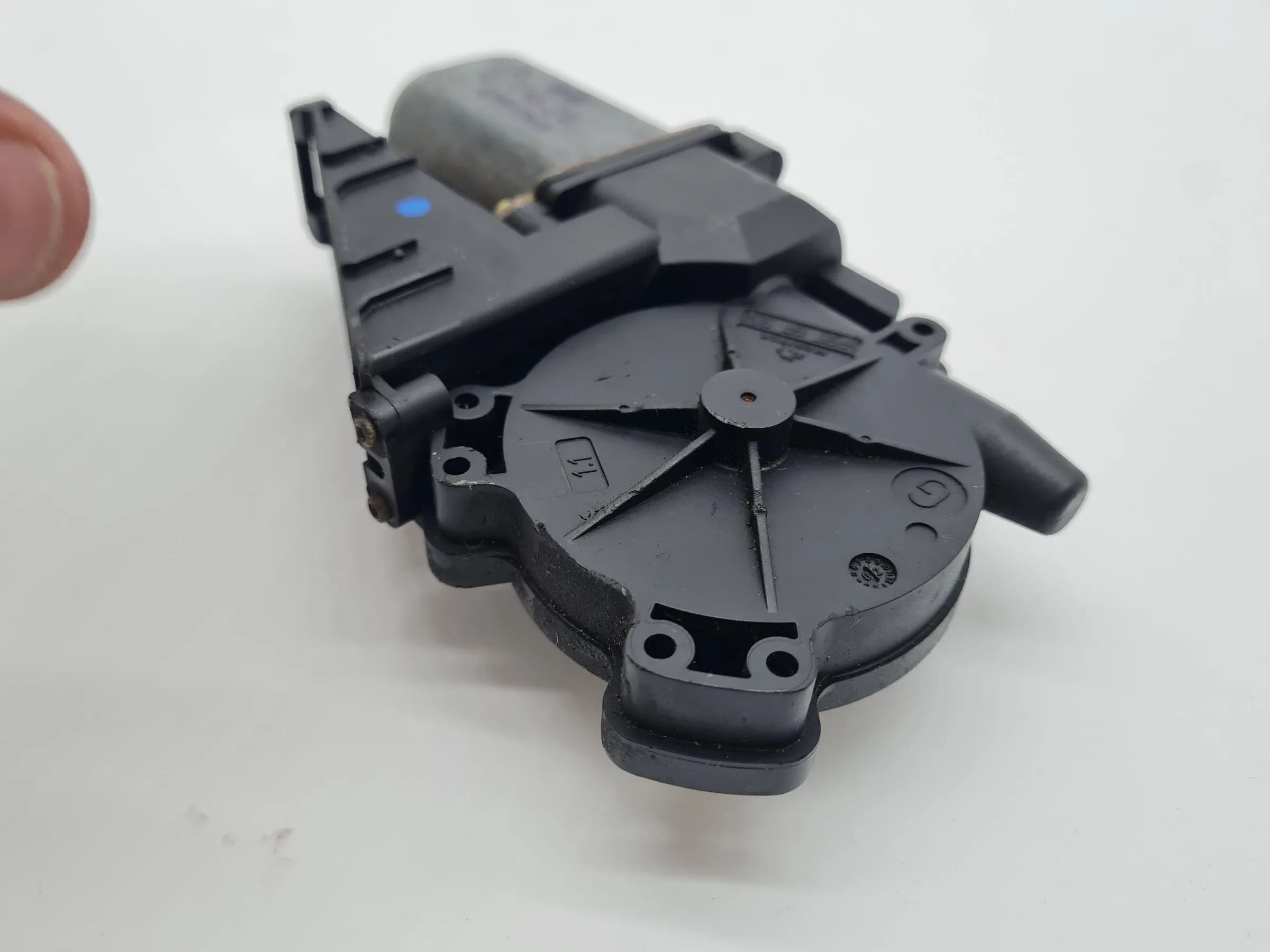 Original Renault Espace IV 4 (JK0) Fensterhebermotor Hinten Rechts 8200017906