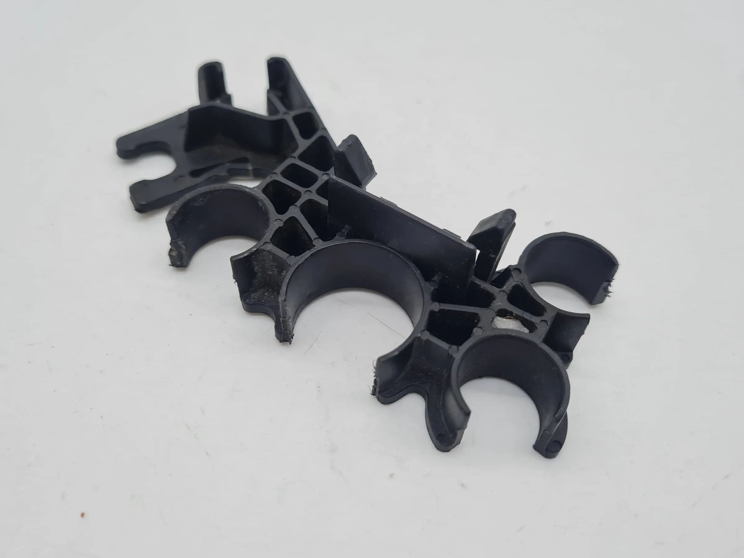 Original Audi A6 (4B2/4B4) Halter Halterung Sicherungsträger 4B0971845