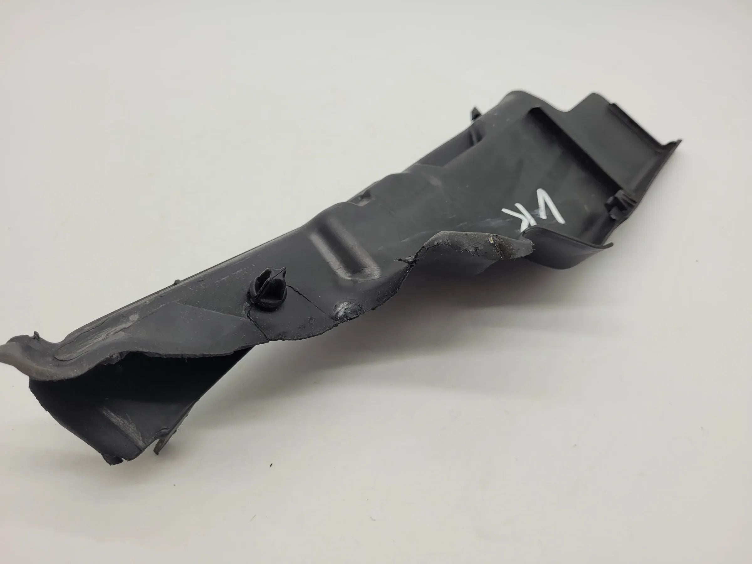 Original Audi A4 (8E/B6/B7) Verkleidung Türschloss Rechts Vorne 8E0837350