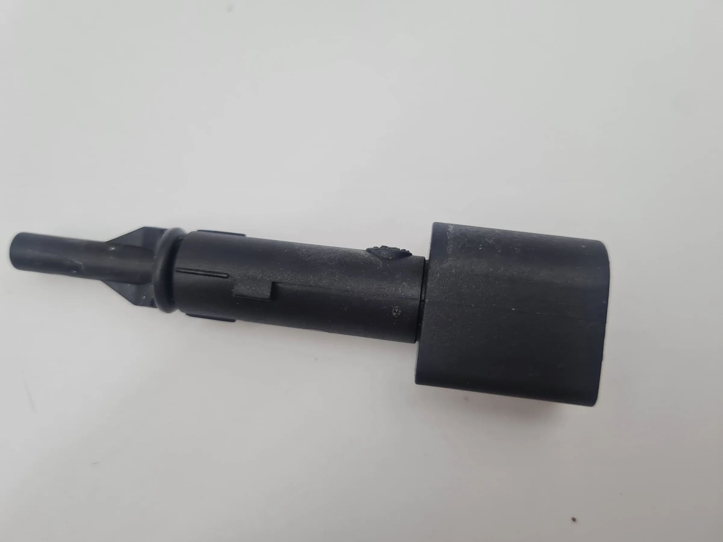 Original Audi A6 (4B2/4B4) Temperatursensor Temperaturfühler 4B0820535