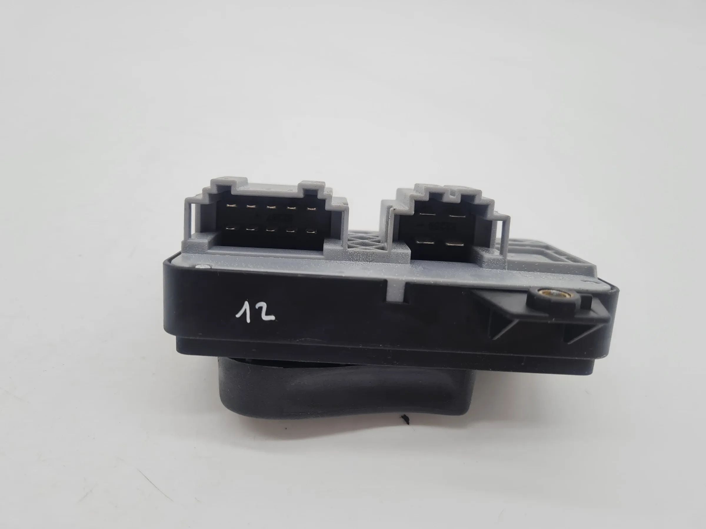 Original Audi A6 (4B2/4B4) Schalter Sitzhöhenverstellung Rechts Vorne 8L0959766