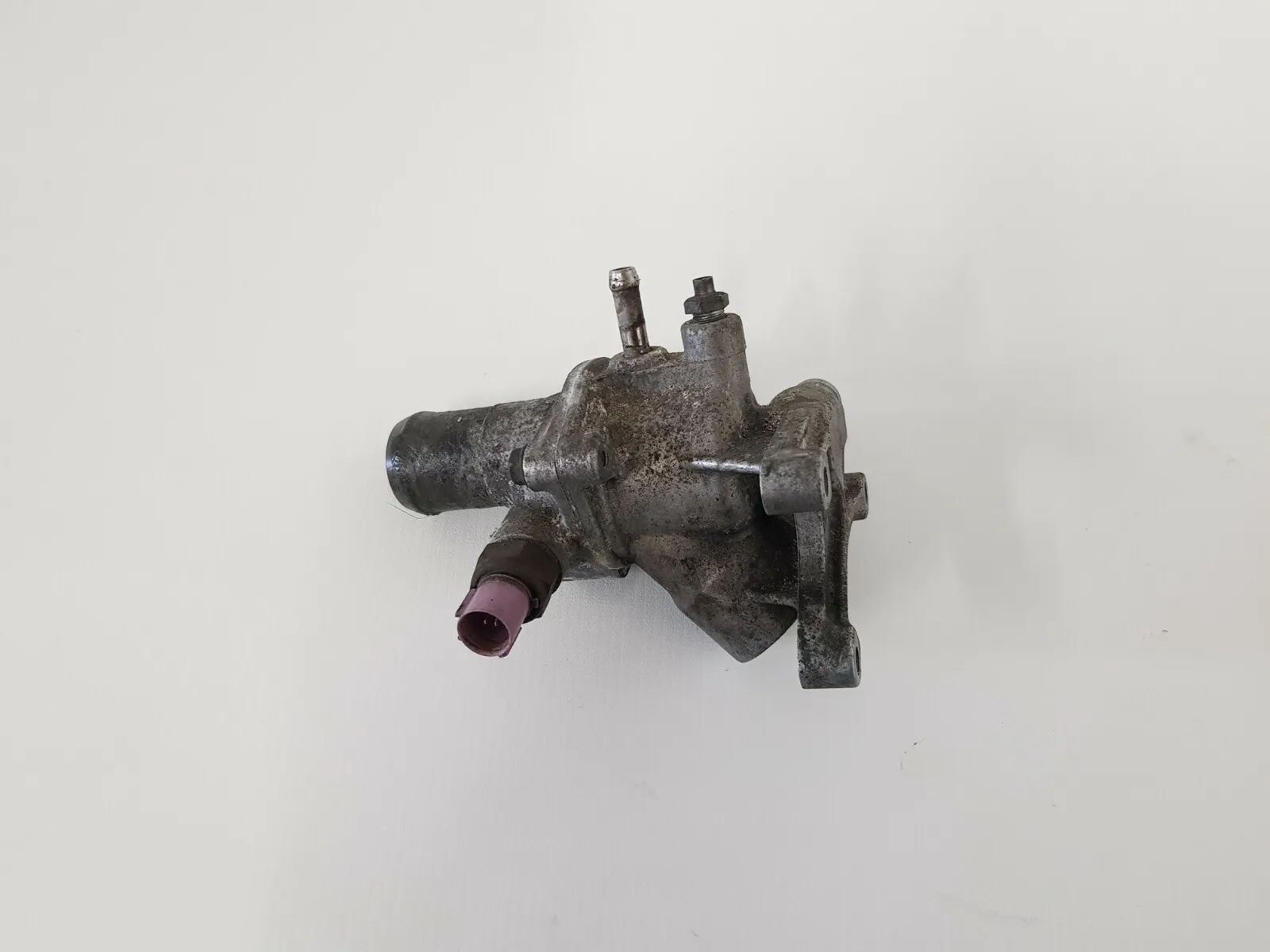 original Honda Prelude BB9 16V 2.0 98KW thermostat with housing 
