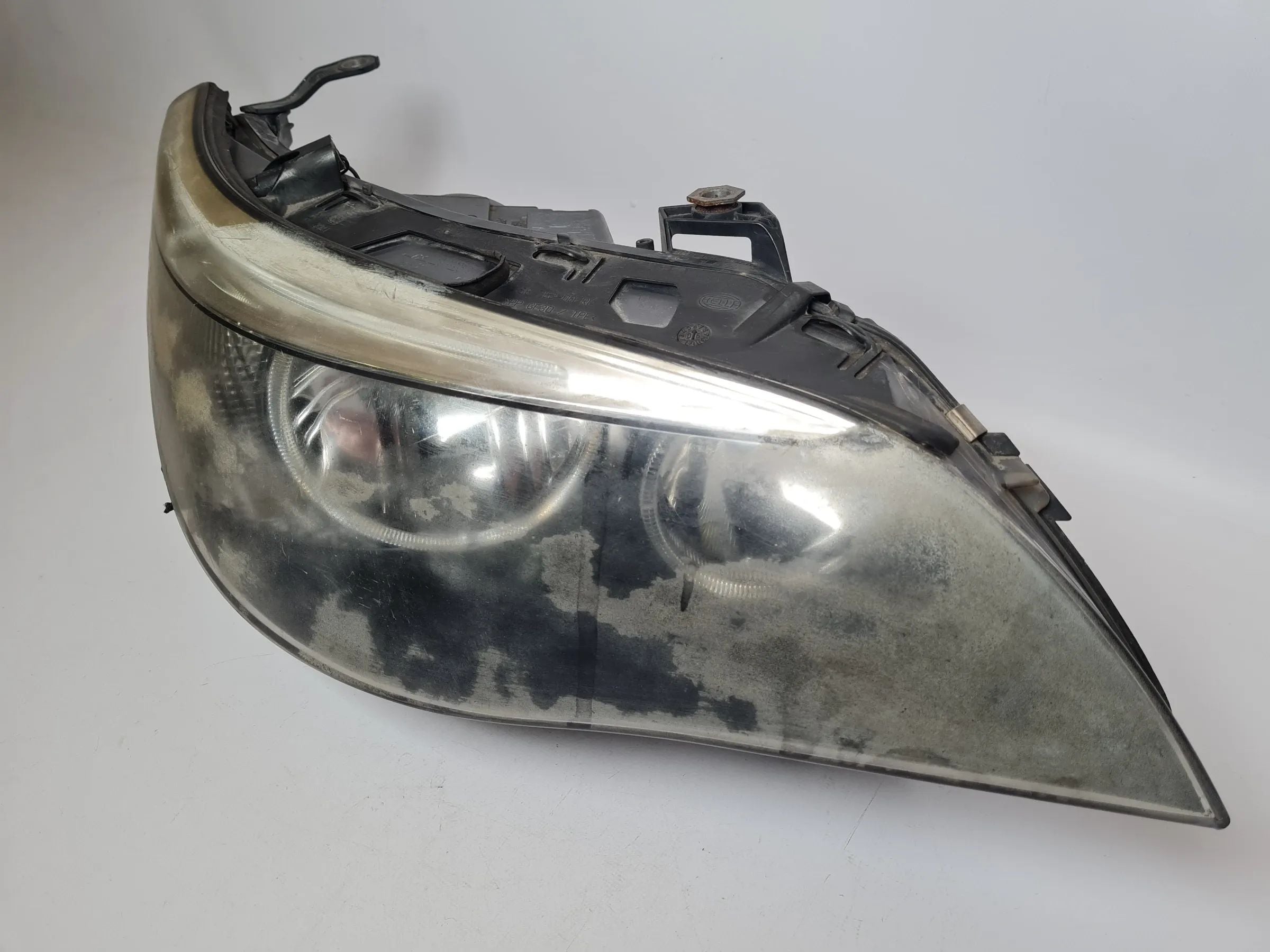 Original BMW 5er (E60/E61) Scheinwerfer / Frontleuchte Rechts 15872200