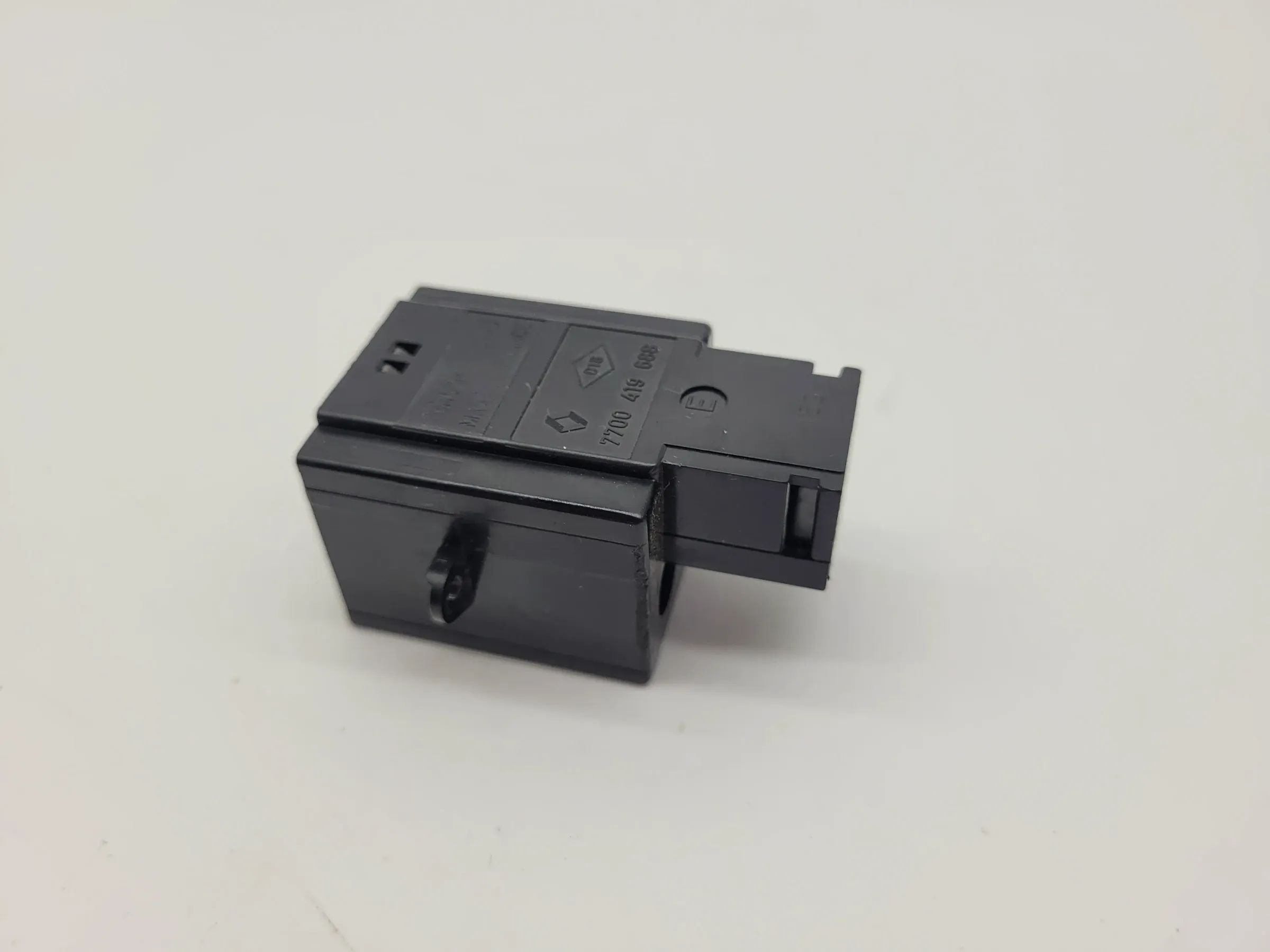 Original Renault Laguna I (556/B56) Schalter Knopf DIS / REP 7700419688