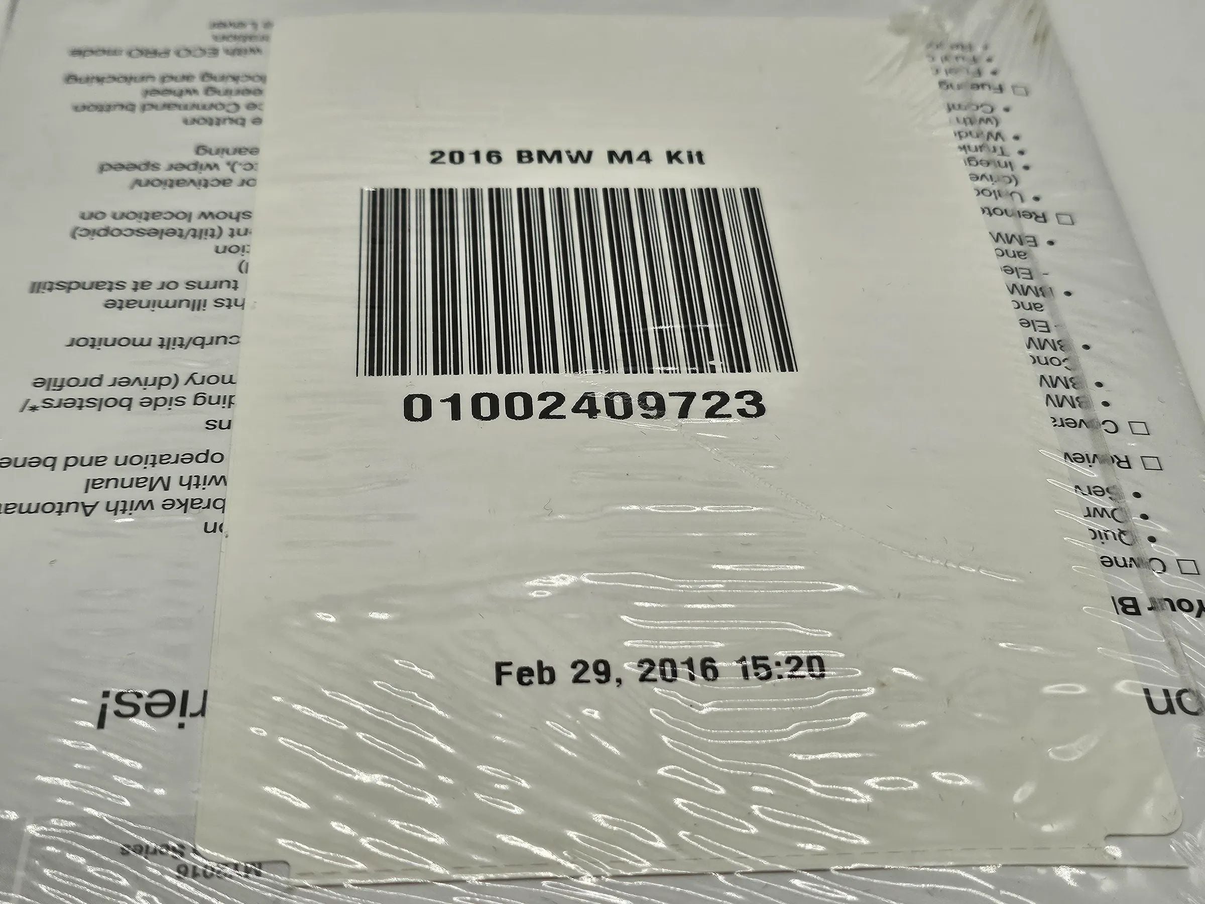 Original BMW M4 F82   2016 Service und Wartung KIT USA englisch