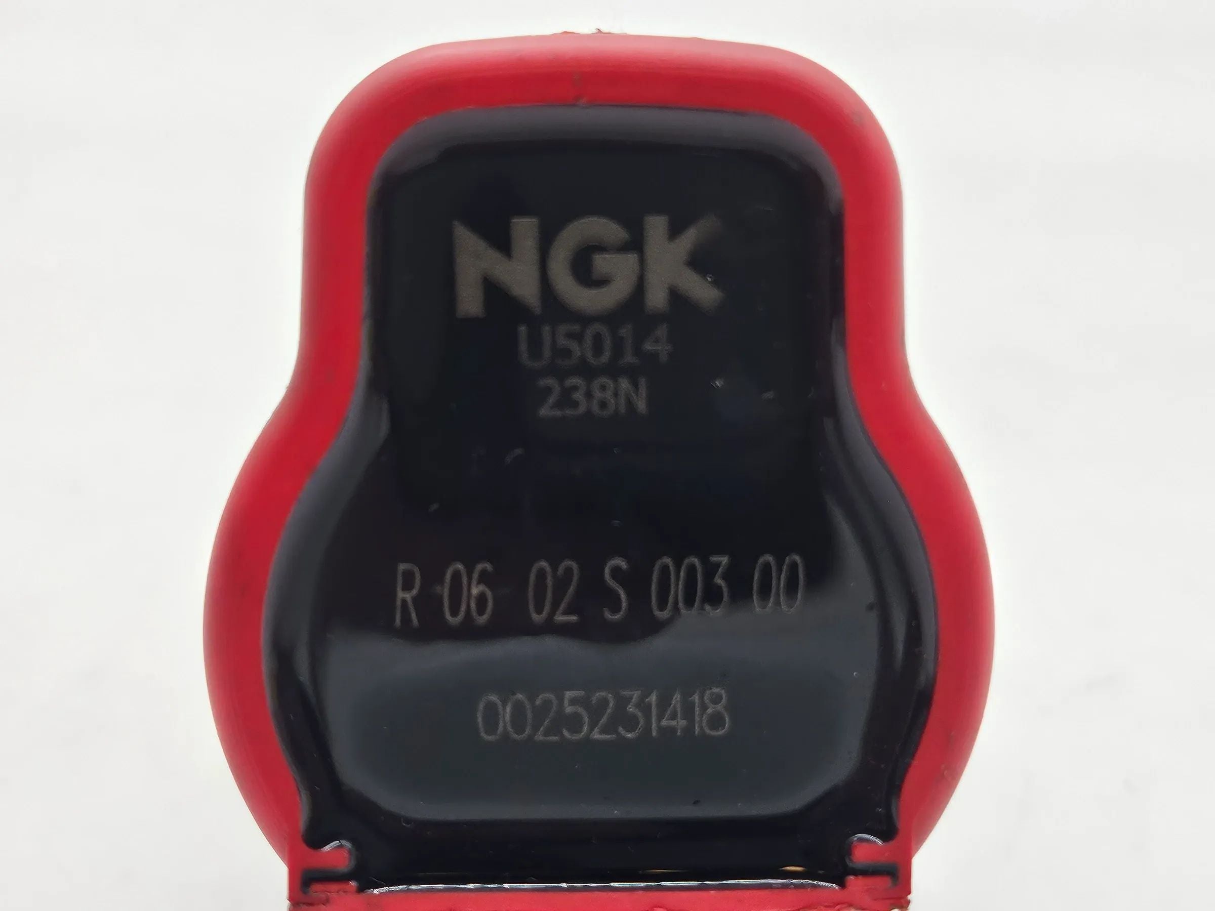 AUDI A4 AVANT (B6) 2.0 FSI MOTORCODE: AWA NGK Zündspule 48041/U5014