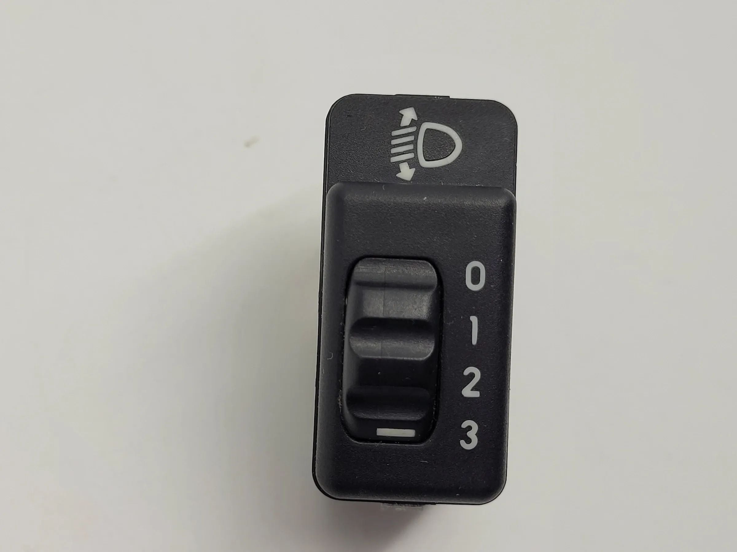 Opel Corsa B / Agila A Schalter Leuchtweitenregelung LWR 90346276