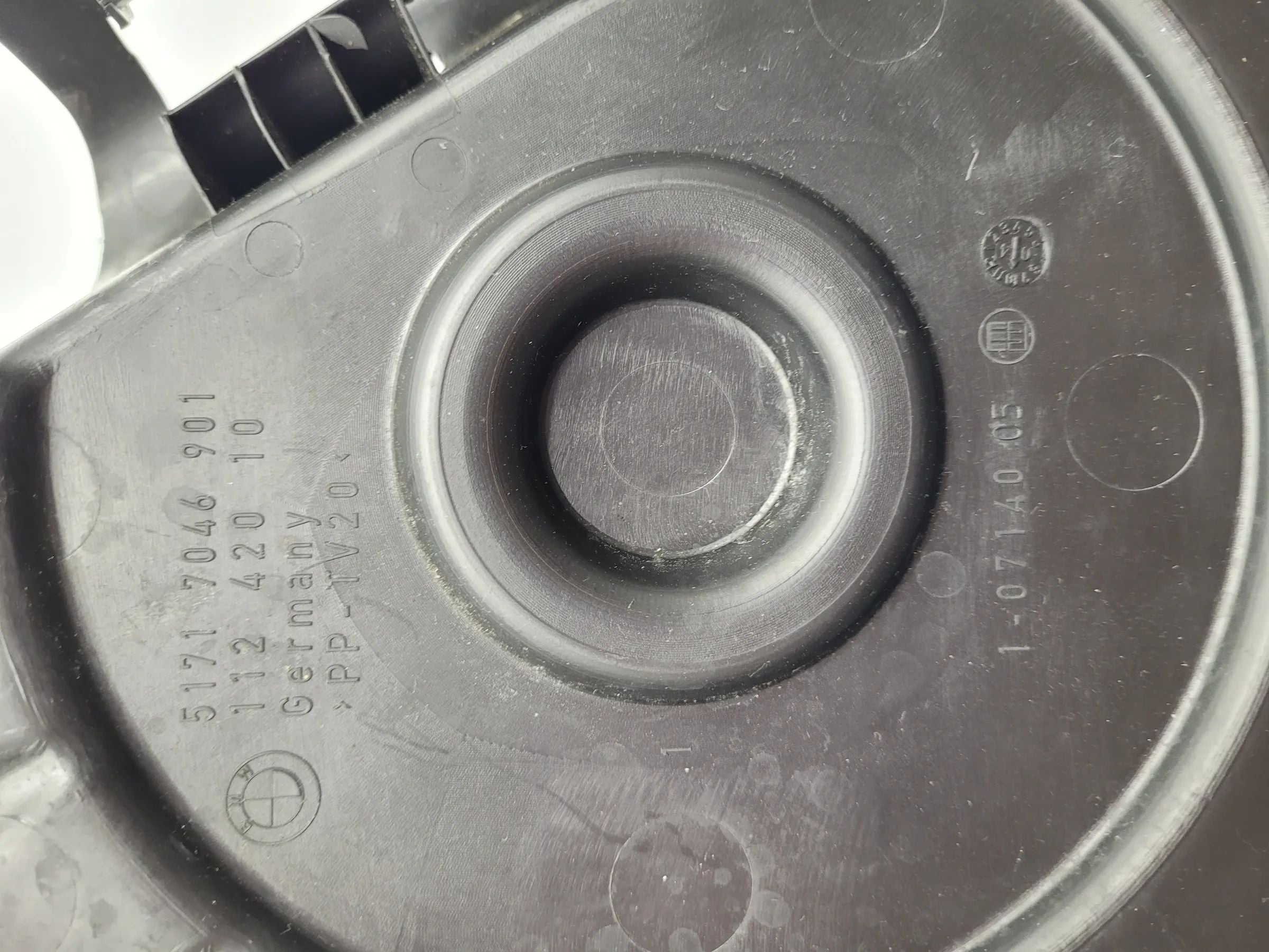 Original BMW 5er (E60/E61) Zahnriemenabdeckung Links 51.71-7 046 901