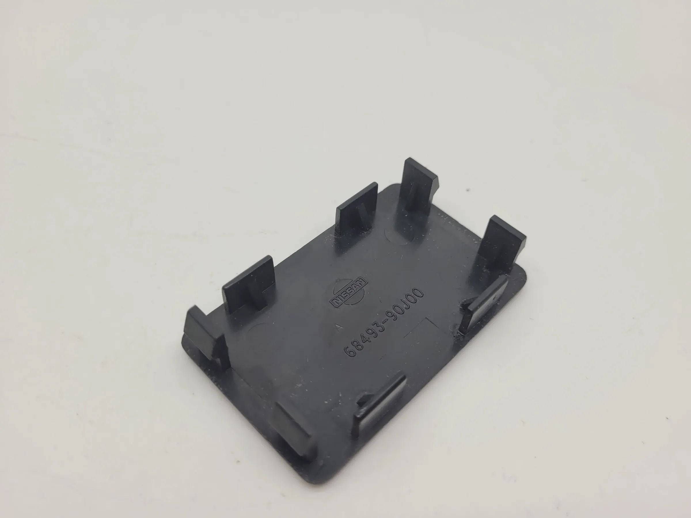 Original Nissan Micra II 2 (K11) Tachoblende Knopfeinsatz Blende 68493-90J00