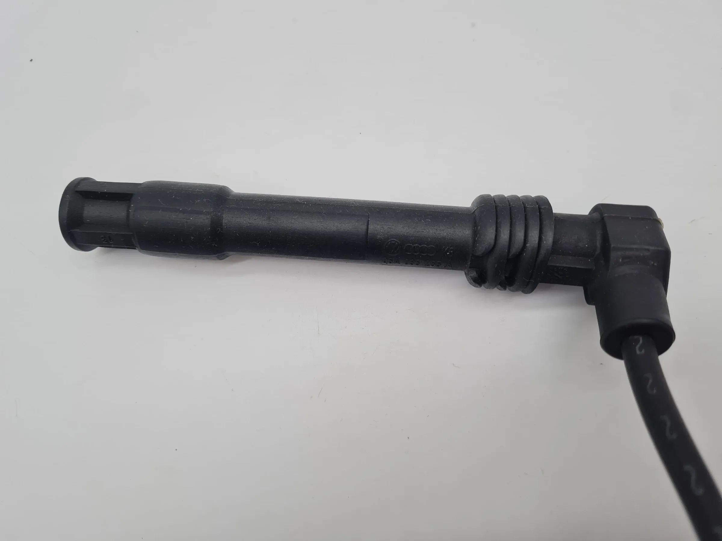 Original Audi A4/A6 VW Passat Zündkabel Zylinder 2 06A035255A / 13299/5