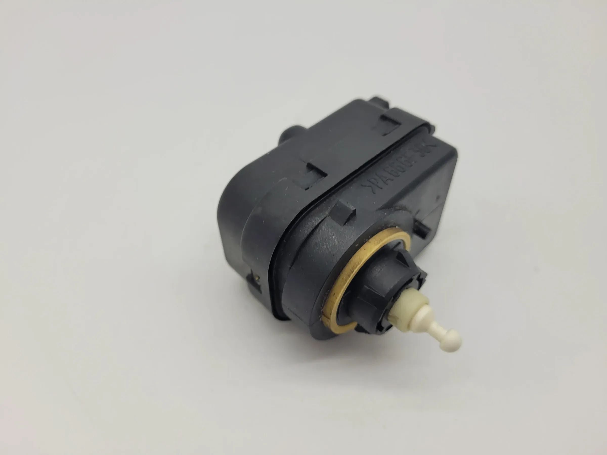 Original Nissan Micra II 2 (K11) Stellmotor LWR Scheinwerfer L/R