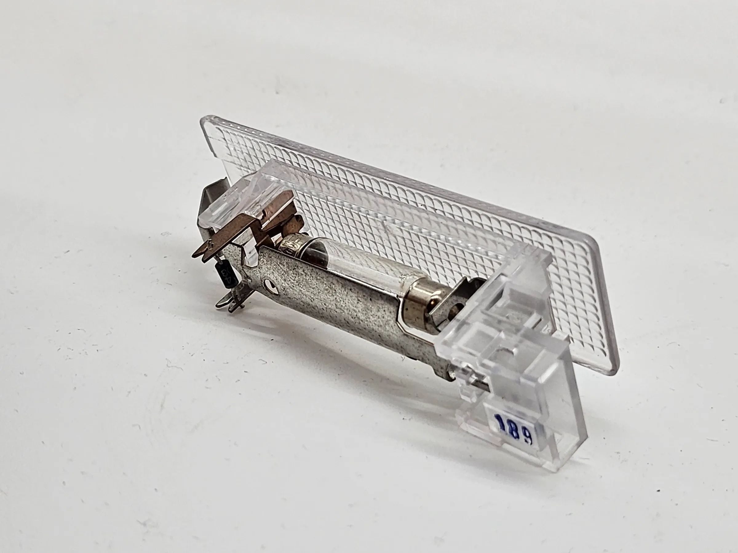 original VW Innenraumleuchte Kofferraumleuchte 7L6947101