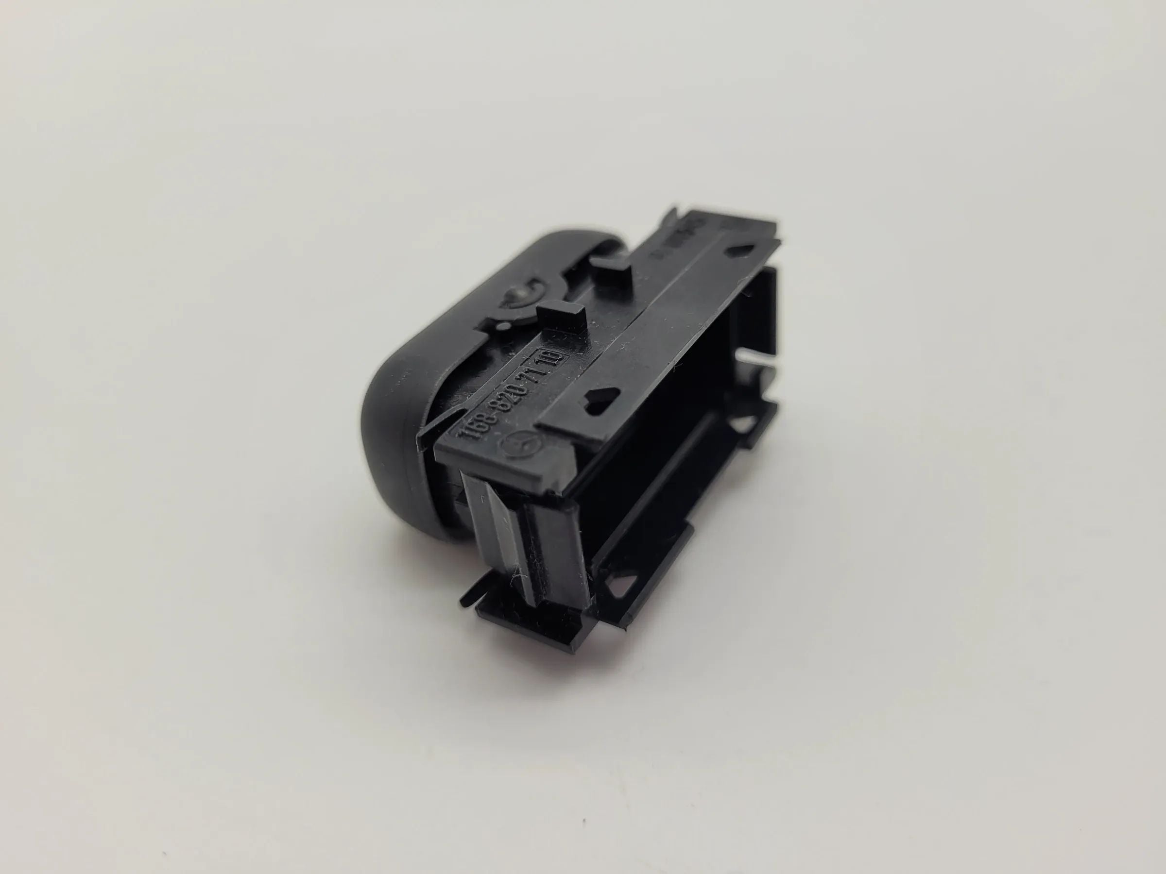 Original Mercedes-Benz A-Klasse (W168) Blindschalter Knopf Taste A1688207110