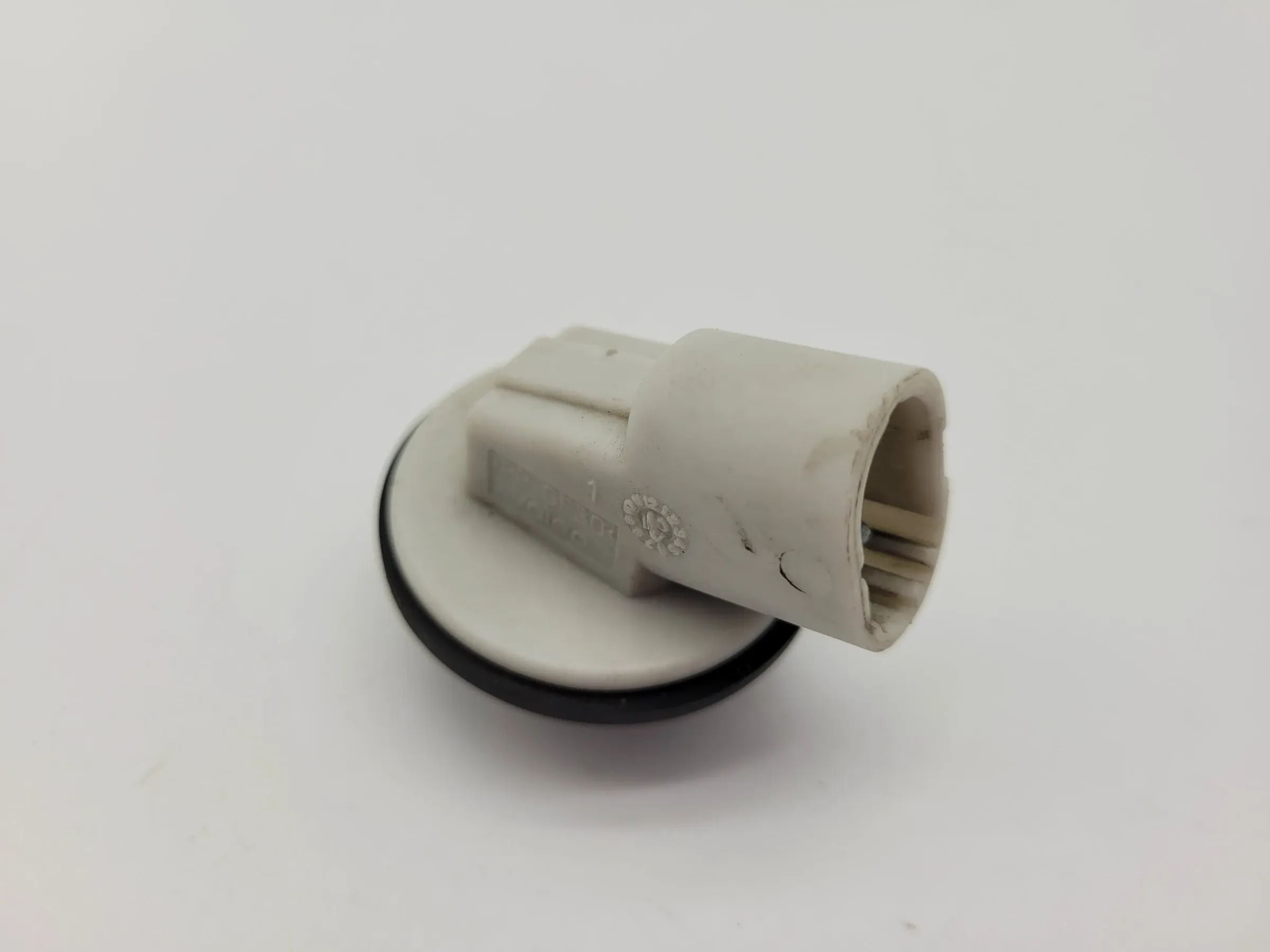 Renault/Dacia Logan (LS) Lampenträger Blinker L/R 6001548131