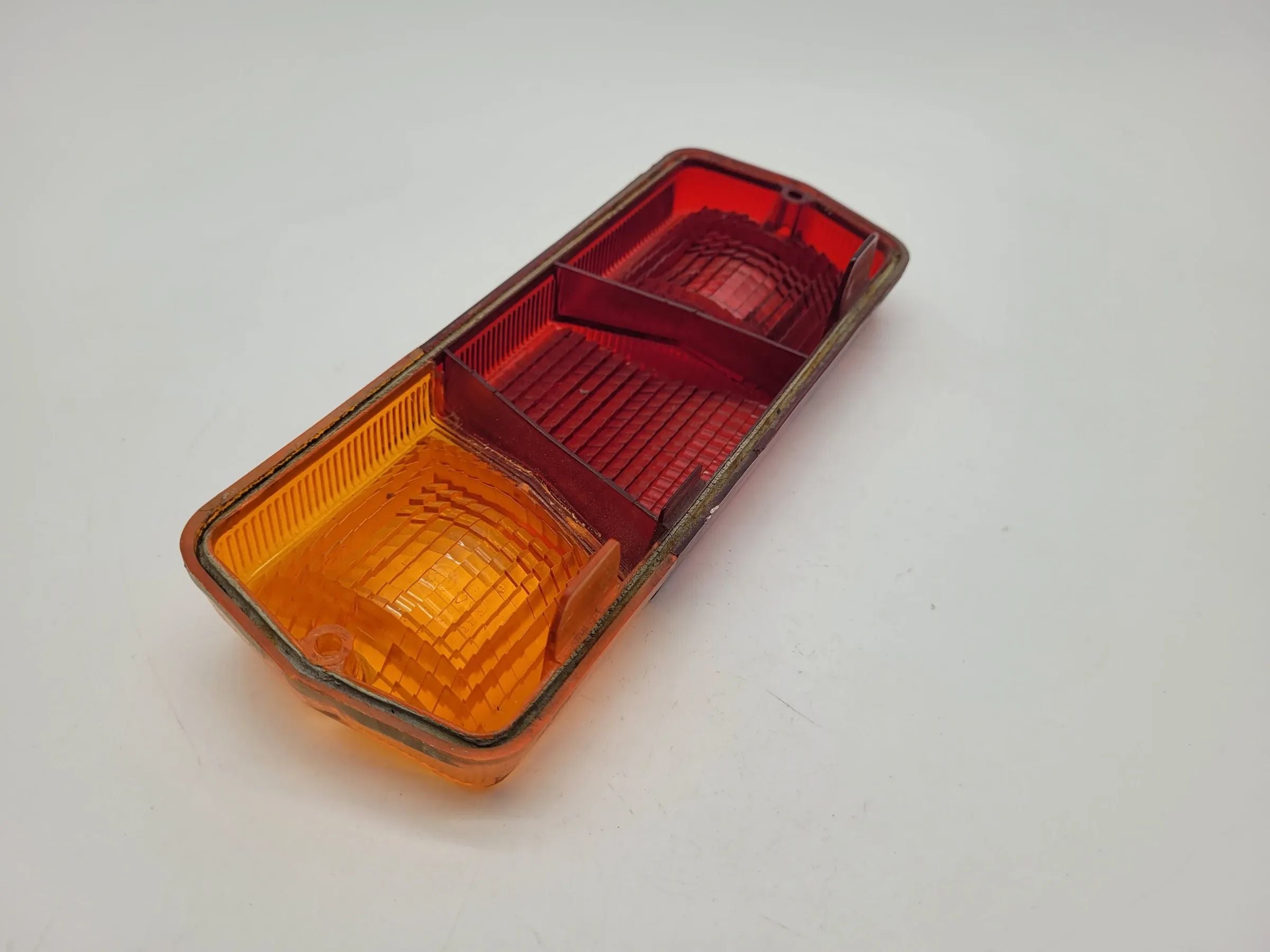 Original Mercedes-Benz T1 (601/611) Blende Rück- & Bremsleuchte Hinten 43322