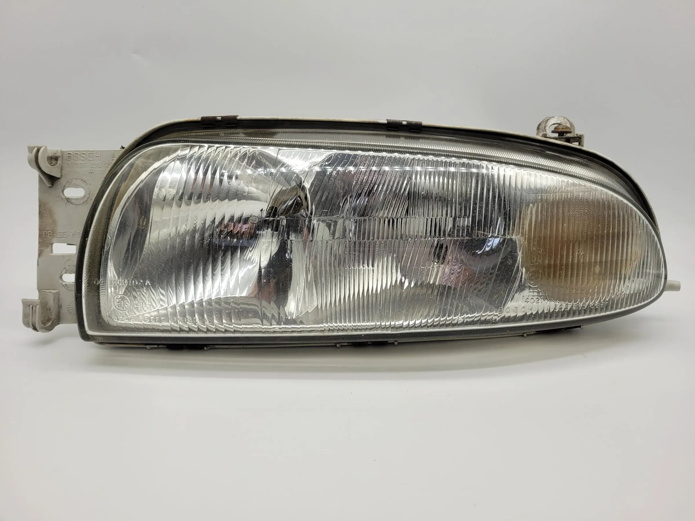 Original Ford Fiesta IV (JA/JB) Scheinwerfer / Frontleuchte Links 96FG 13006 AG