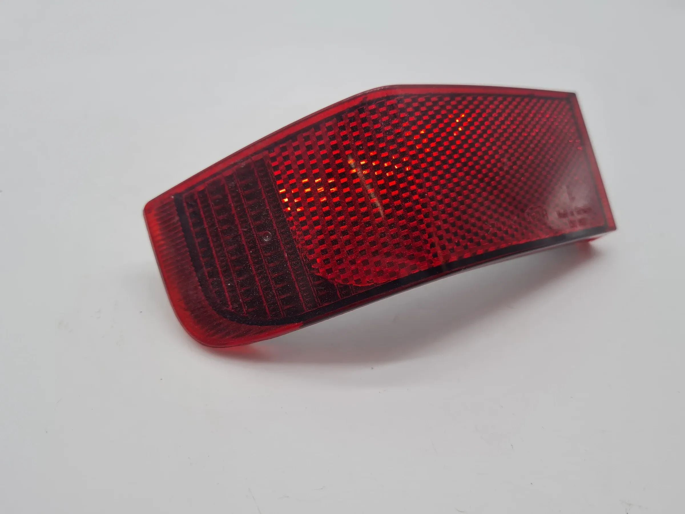 Original Opel Omega B (V94) Rücklicht Reflektor Links Hinten 152033