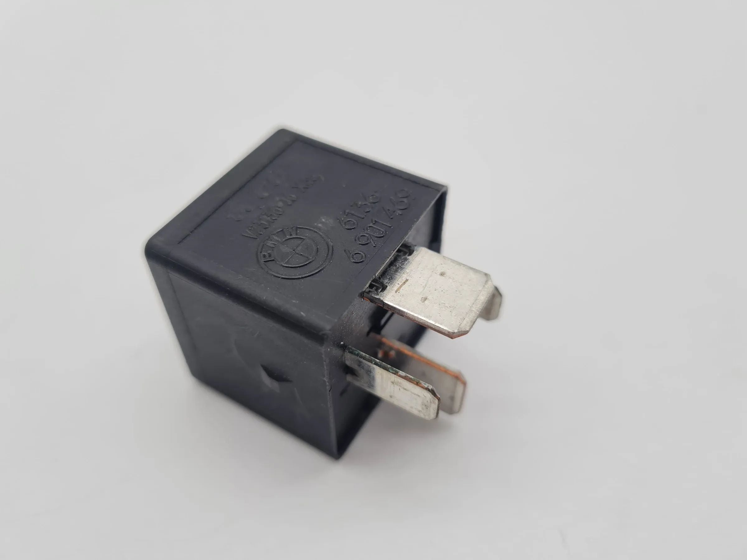 Original BMW 1er/2er/3er/5er/6er/X1/X2/X3/X5 Relais 61366901469