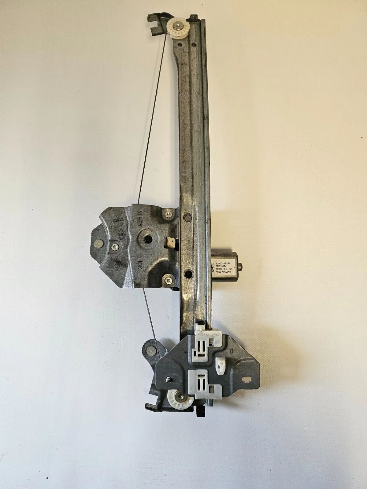 ORIGINAL WINDOW REGULATOR REAR RIGHT / 827206781R / 128001471-B FOR RENAULT ZOE