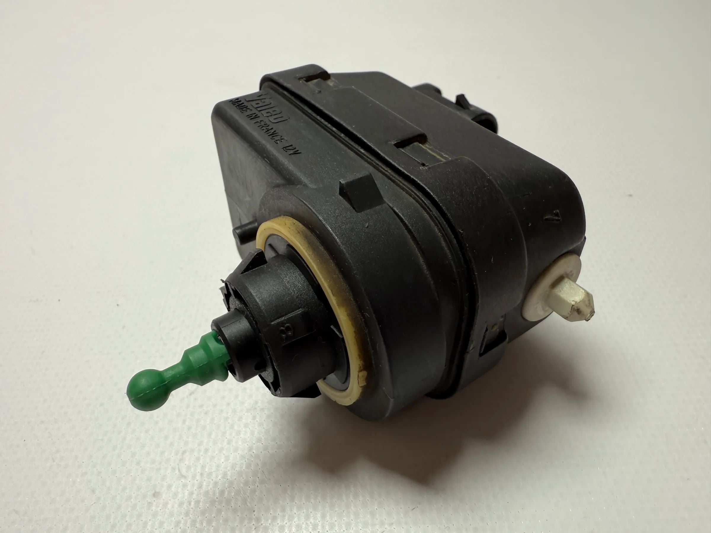 Regulador Original da luz do farol RENAULT CLIO MEGANE TWINGO LWR 7700840141 - auto-veritas.com/pt/