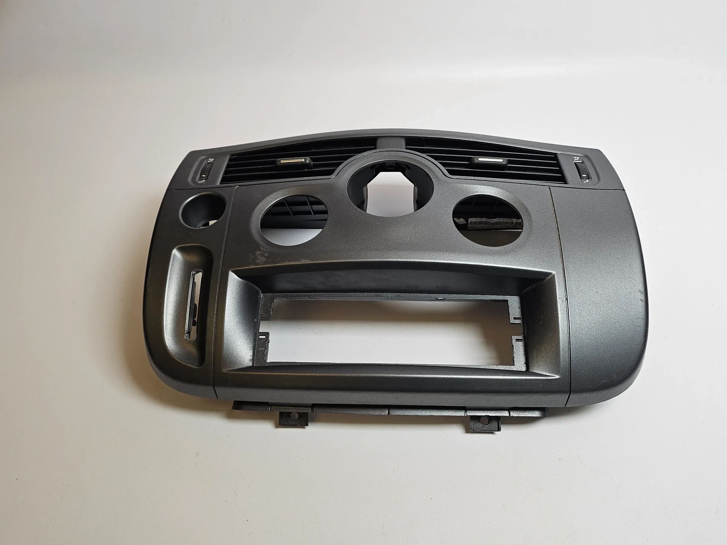 Oryginalna konsola środkowa do RENAULT SCENIC II (JM) 847681 8200140713