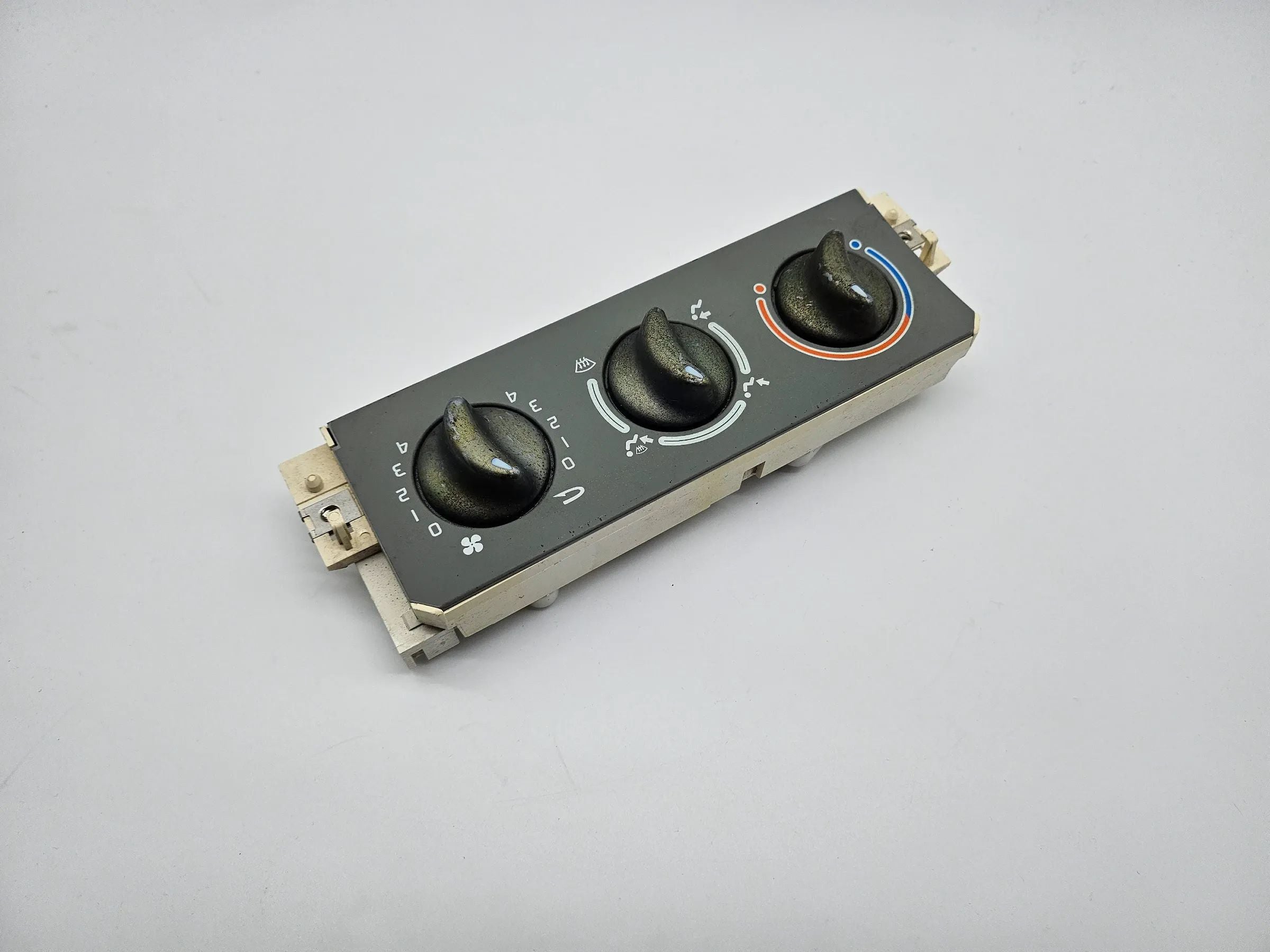 Renault Twingo C06 Heizungsbedienteil Heizungsregler Bitron 52492882, P392047800