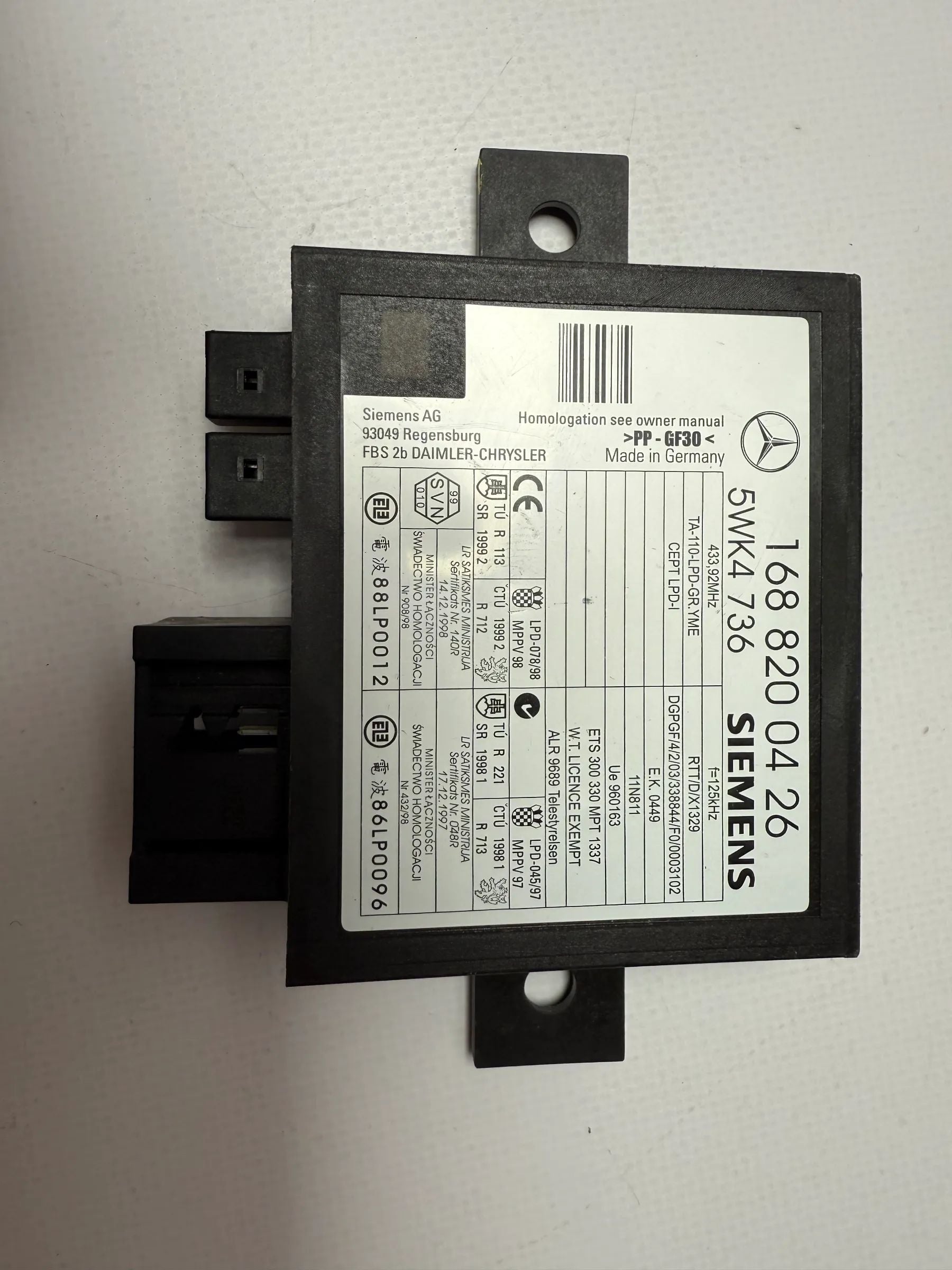 Original Mercedes-Benz A-Class W168/W414 immobilizer control unit A1688200426 