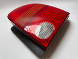 Oryginalna prawa lampa tylna VW Lupo 6E1/6X1, Carello 38020748 / 9558
