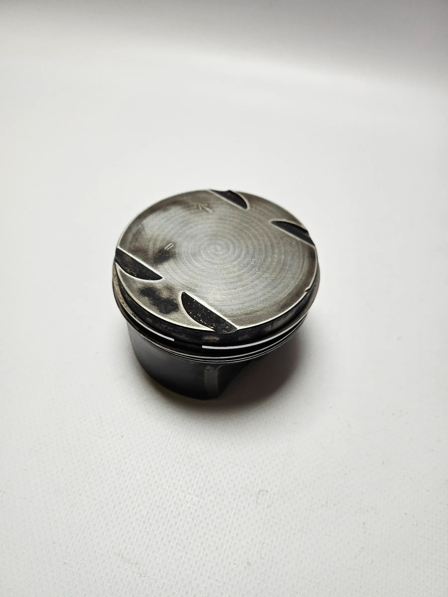 อะไหล่แท้ Mahle ลูกสูบ BMW E46 E39 M52B28 528i 328i ขนาด 83.955 มม. 84L53