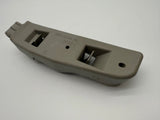 Oryginalny uchwyt lampy tylnej Ford Fiesta 3 III prawy 89FG 13N004 AA