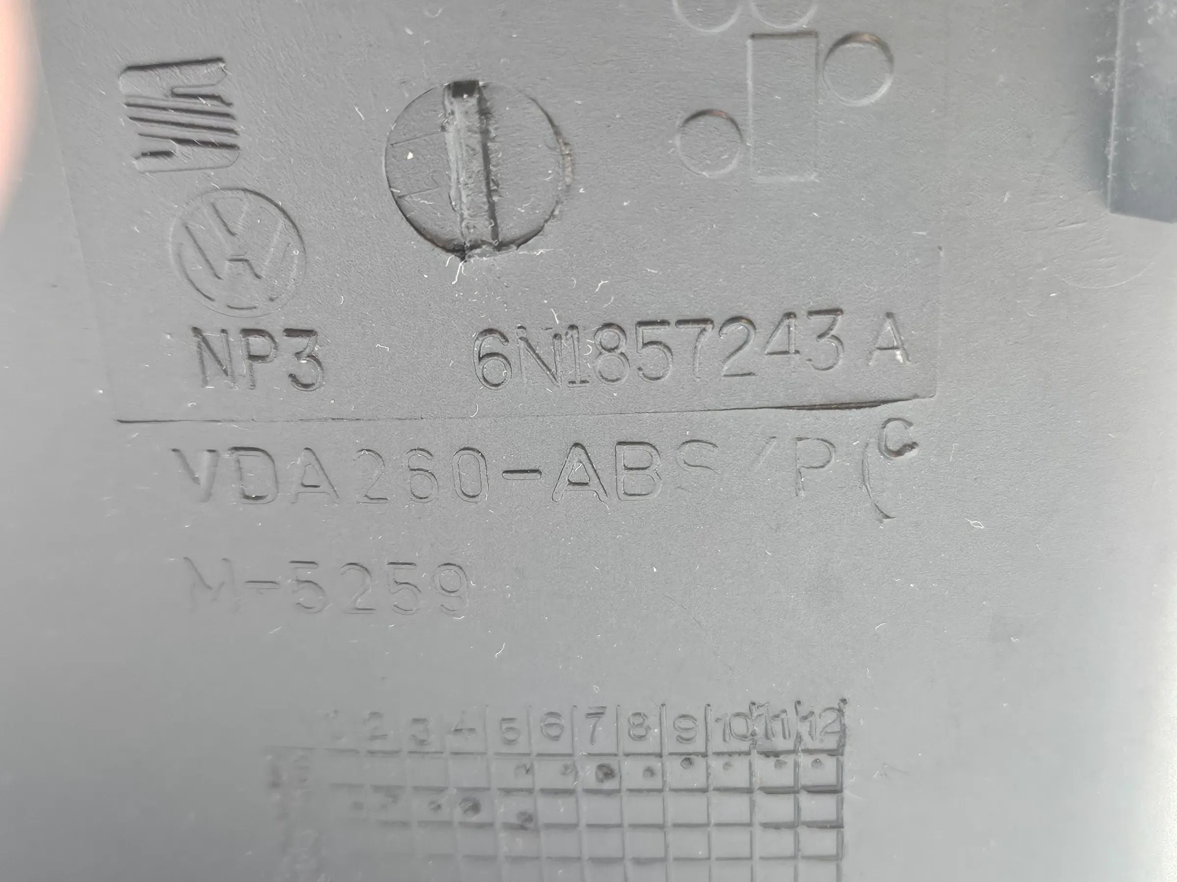 Original VW Polo 6N Cover Trim Frame Speedometer 6N1857243A