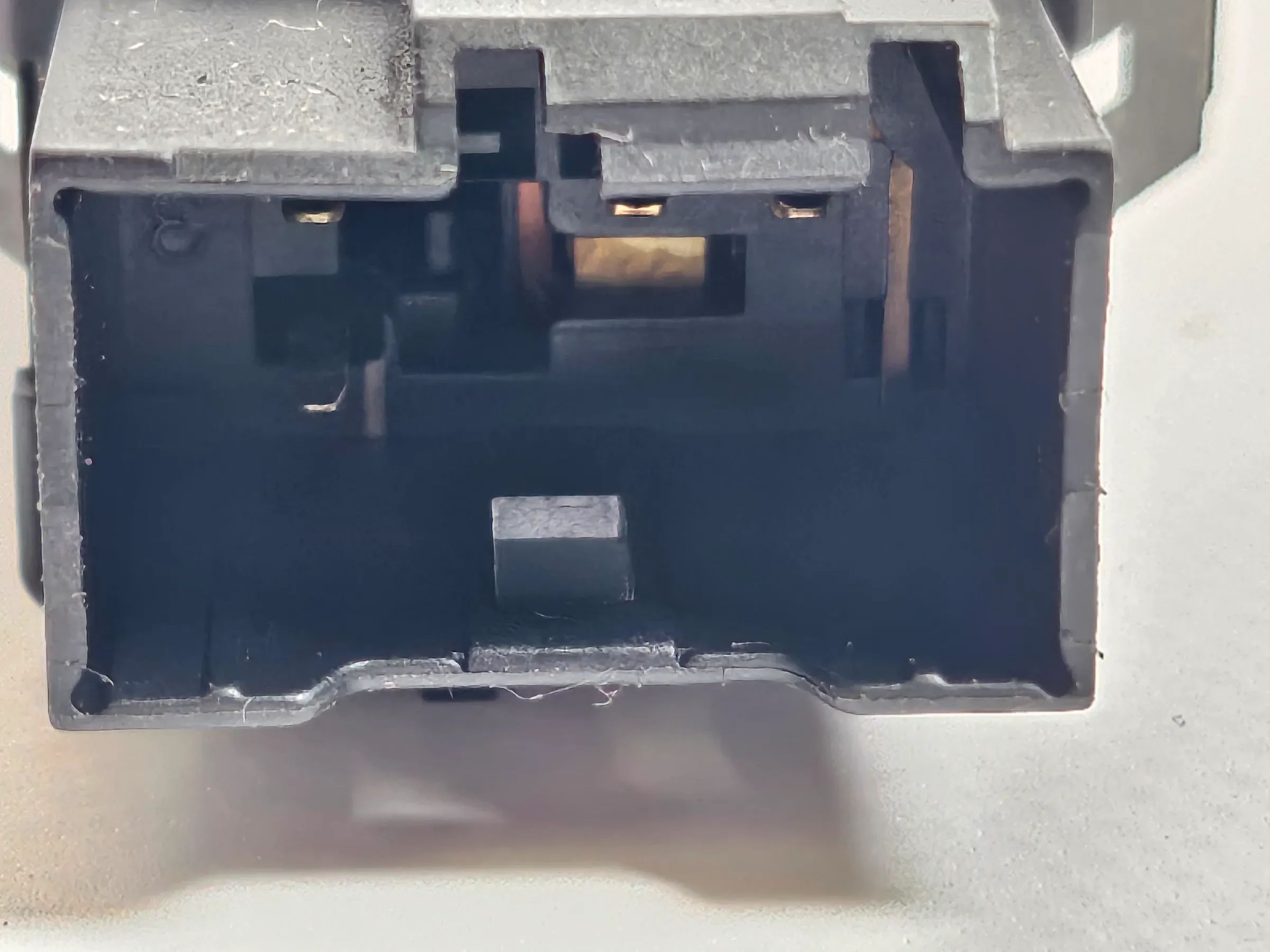 Oryginalny przełącznik świateł awaryjnych Seat Ibiza 6L 6L1953235A