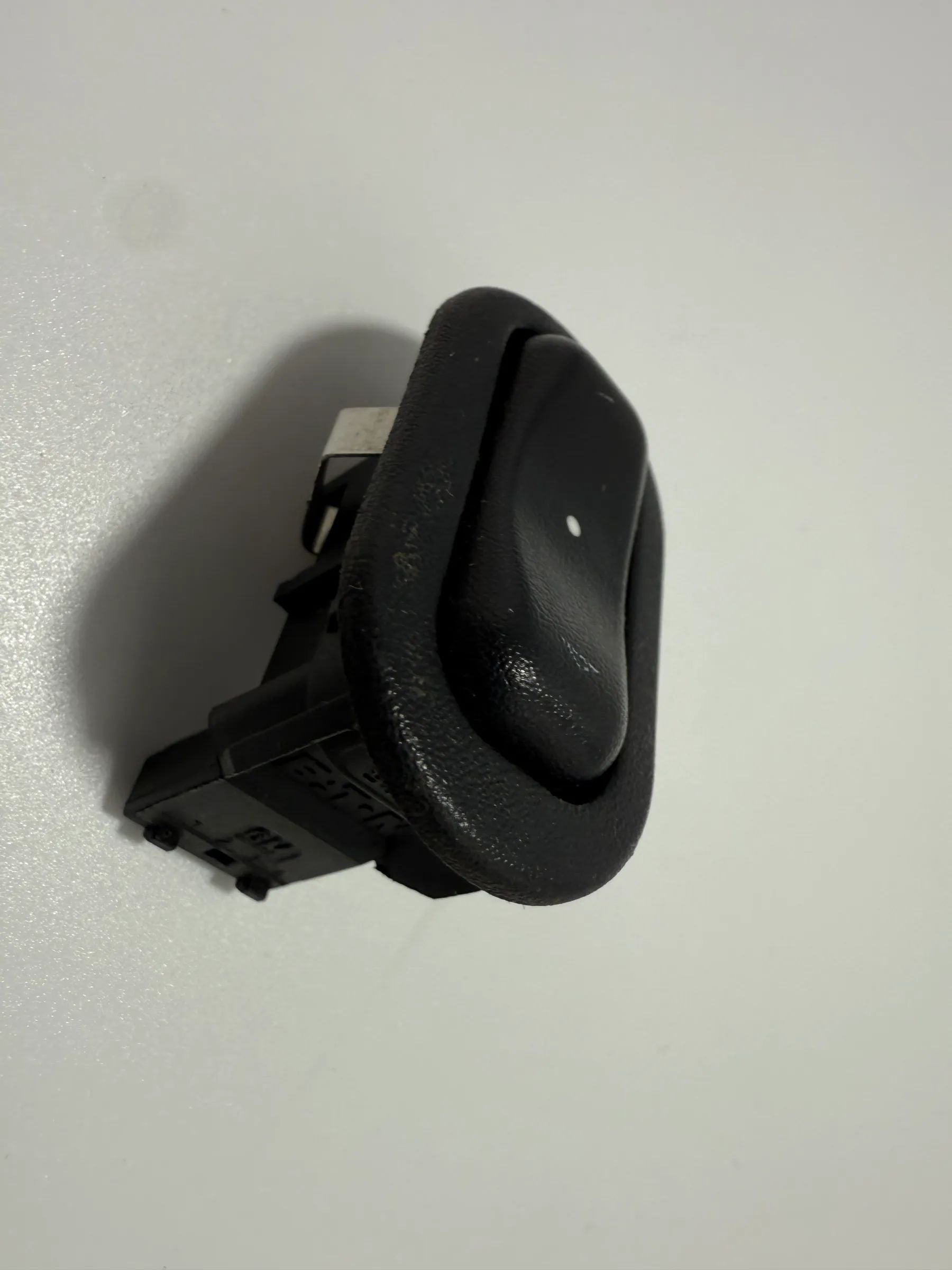 Oryginalny Opel Meriva A Corsa C Astra G Przełącznik Podnośnika Szyby Prawy 90561388