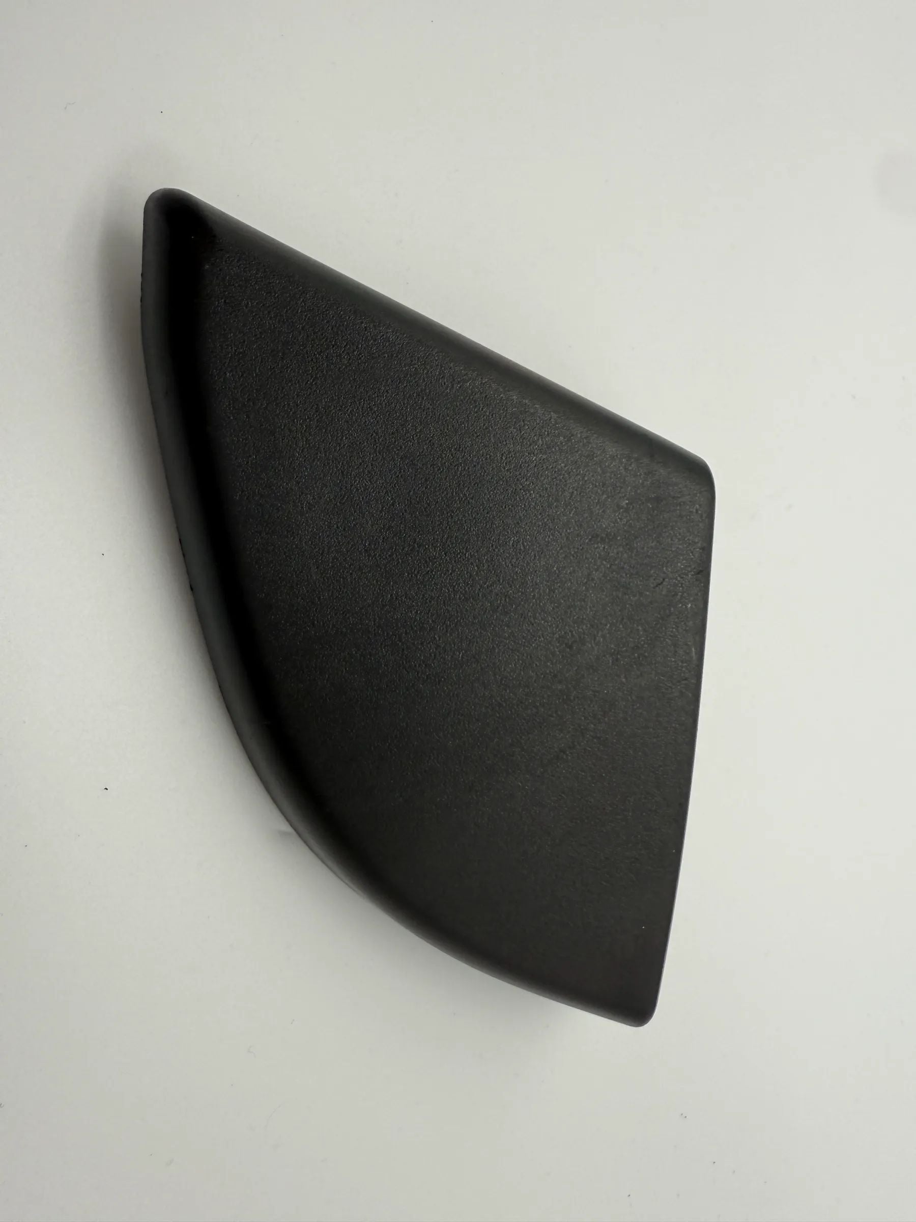 Original Mercedes-Benz A-Klasse Innenverkleidung Dreieck Rechts A1687200211