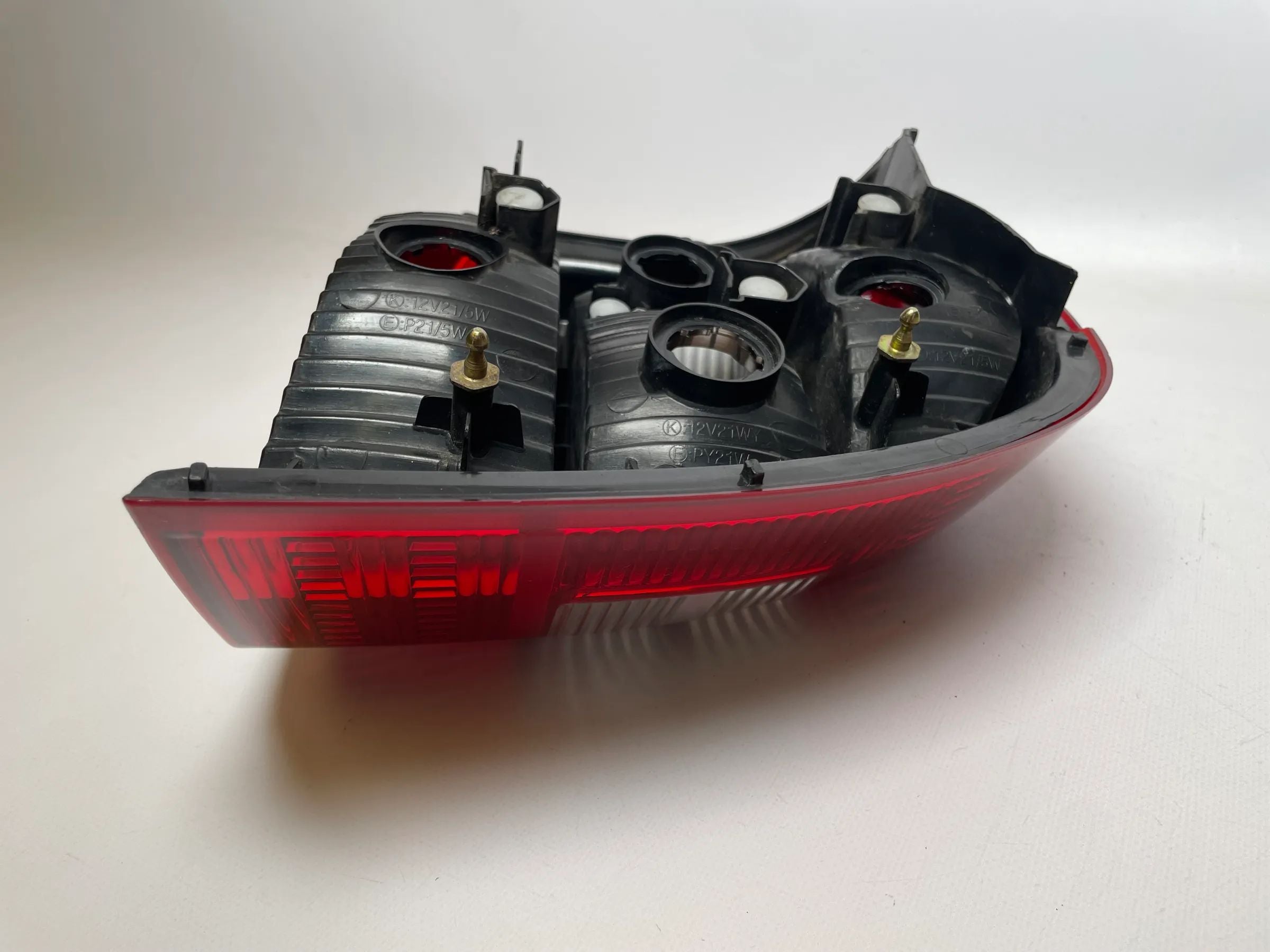 Original Kia Shuma (FB) Rückleuchte Rechts Hinten OK2B151140