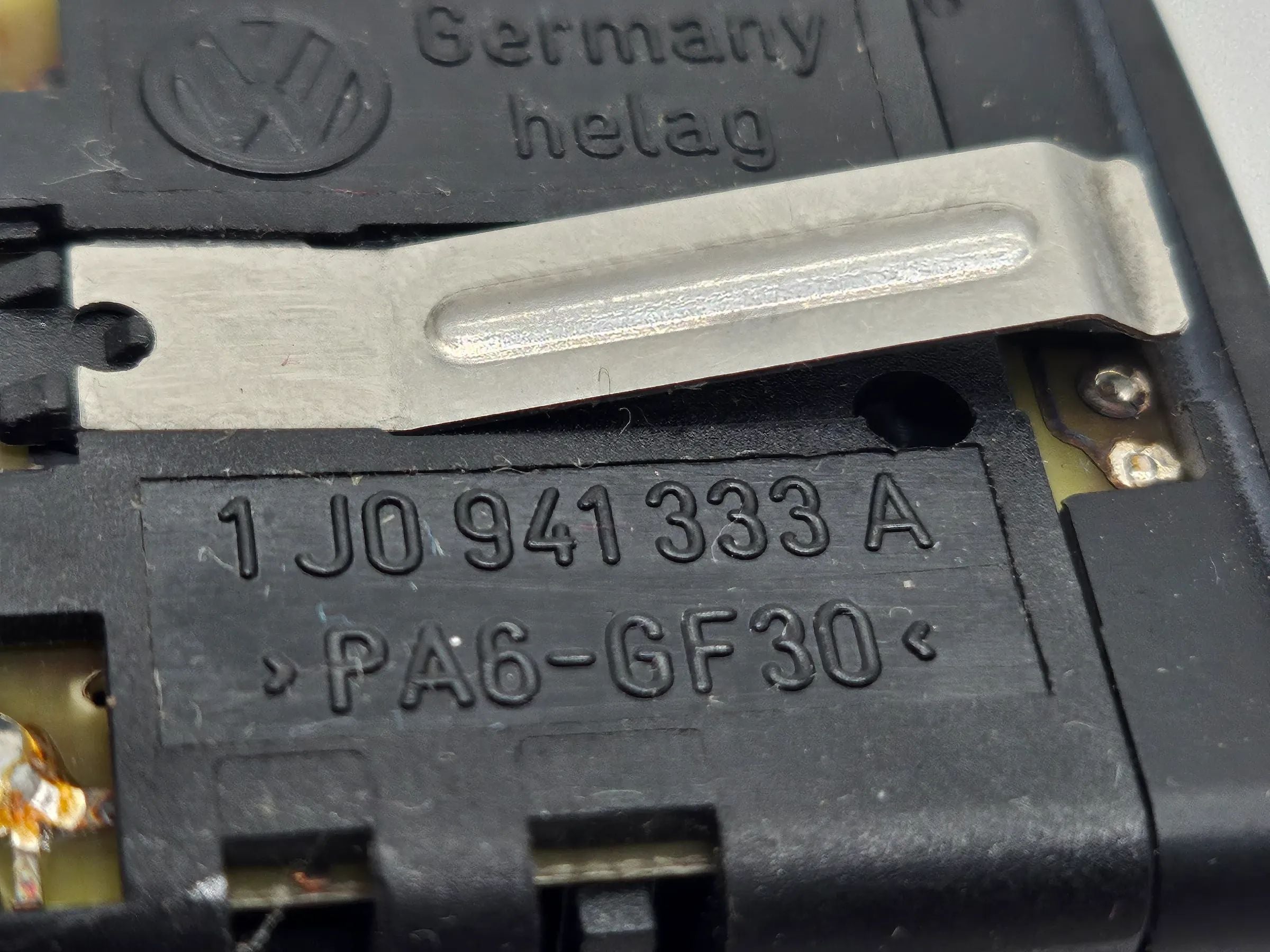 VW Golf IV 4 1J Regulator poziomu świateł LWR Leuchtweite 1J0941333A