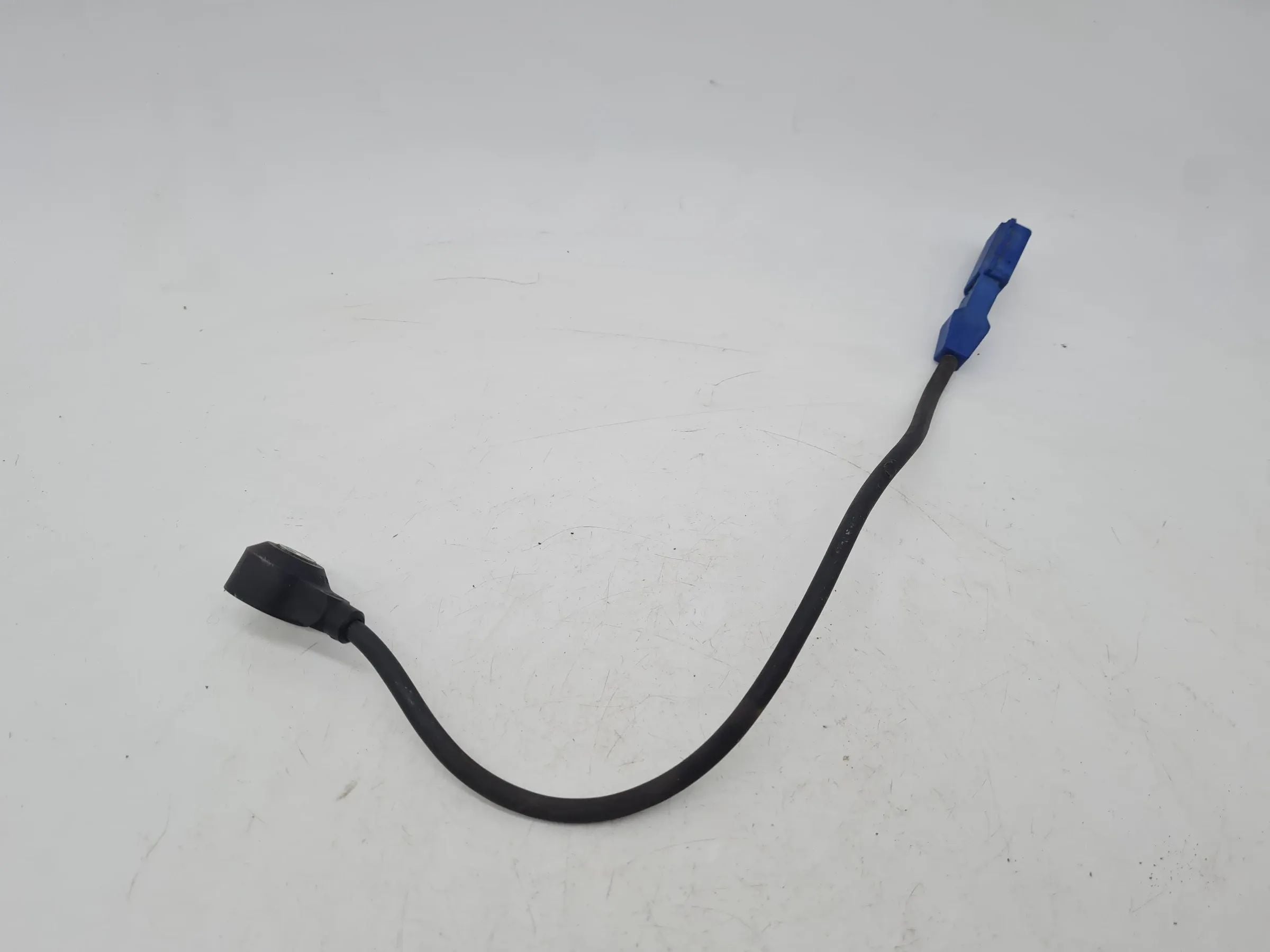 Original Audi A4 8E/B6/B7 Motorklopfsensor 06D905377