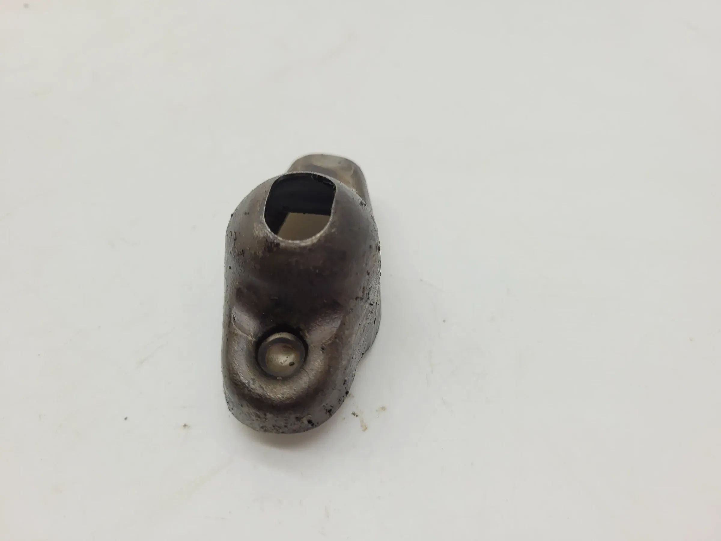 Original Opel Ascona Manta Kadett 1.2 Zylinderkopf Kipphebel Ventil (90088353)