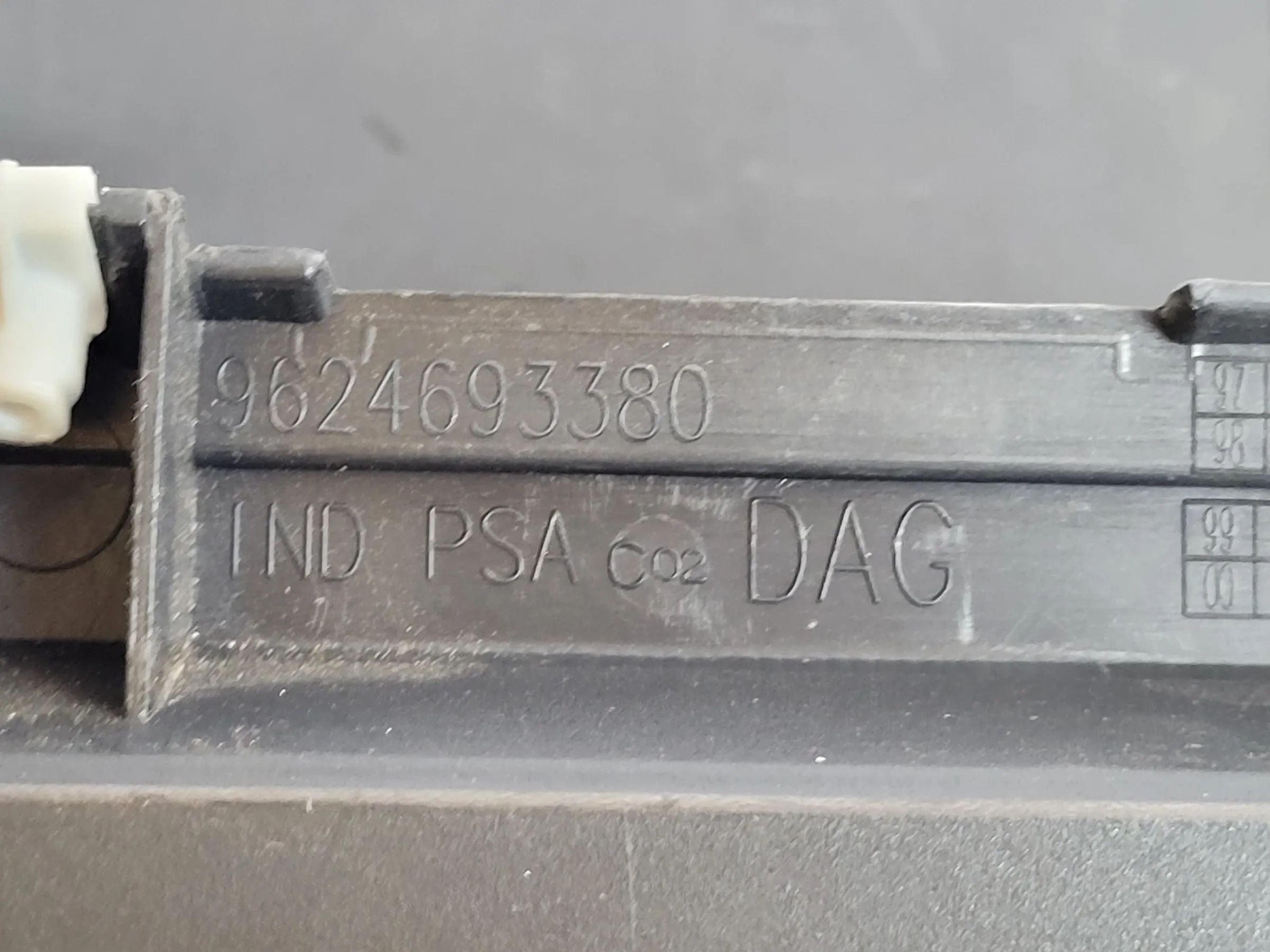 Original Peugeot 206 CC (2D) Handschuhfach, 9624693380