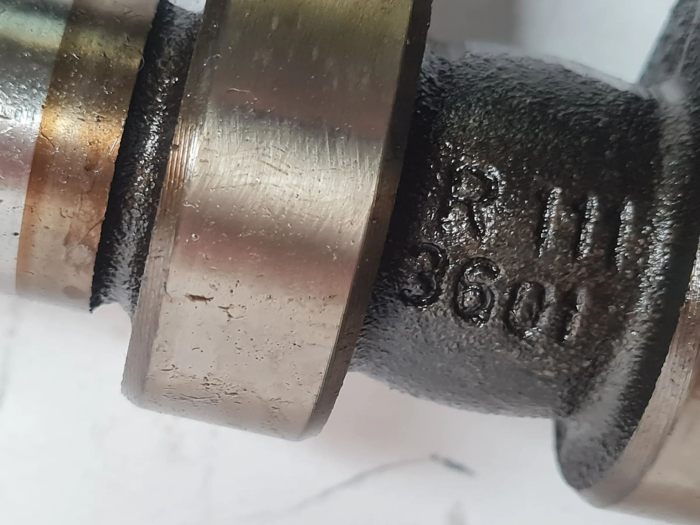 Original Mercedes C-Klasse CL203 排気側カムシャフト M111.955 R1113601