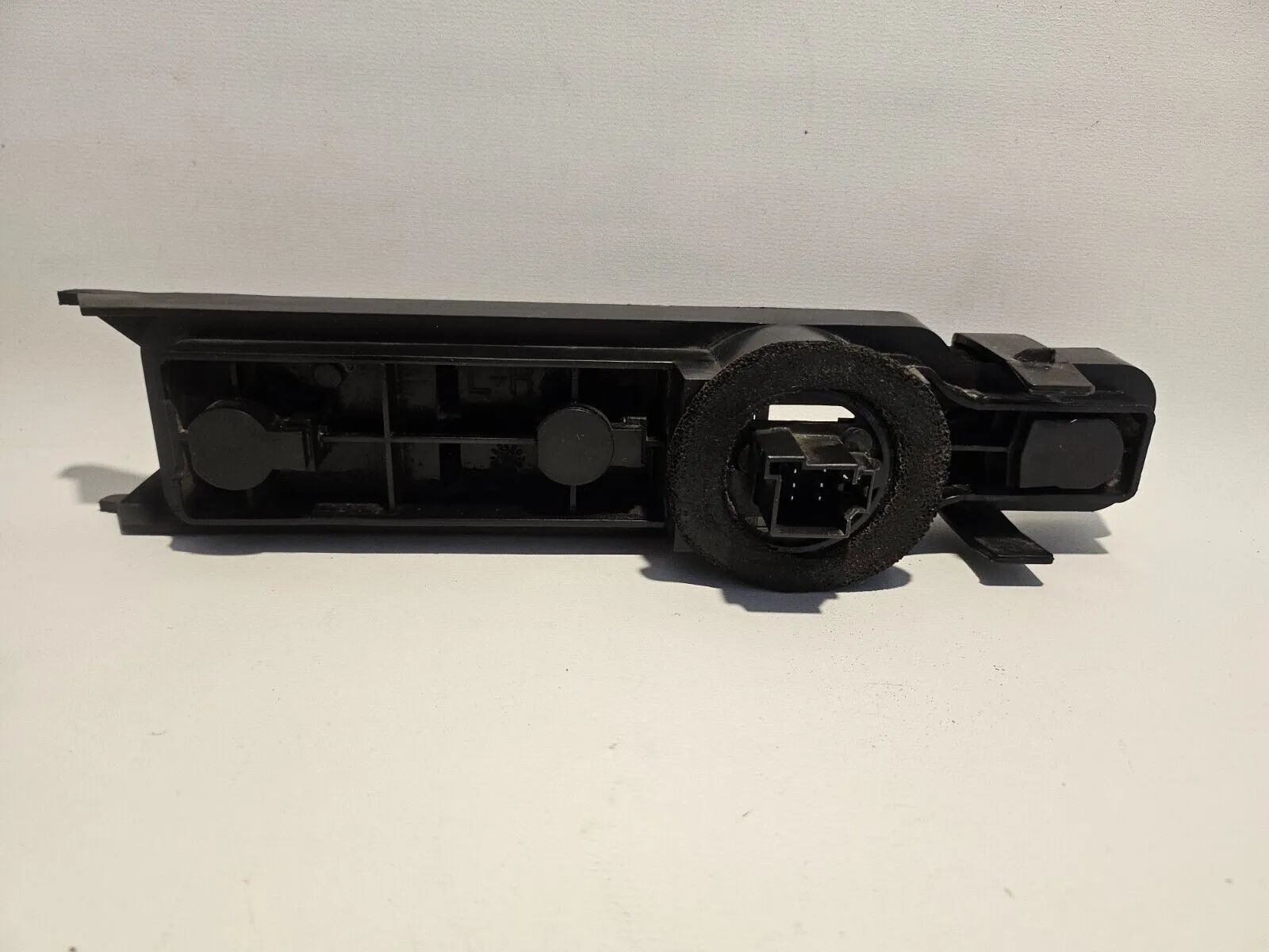 อะไหล่แท้ Ford FOCUS C-MAX,FIESTA V ขายึดโคมไฟท้าย 1094961
